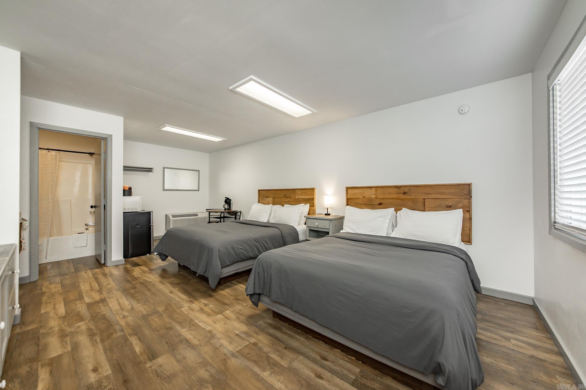 Metes & Bounds - Commercial Sale