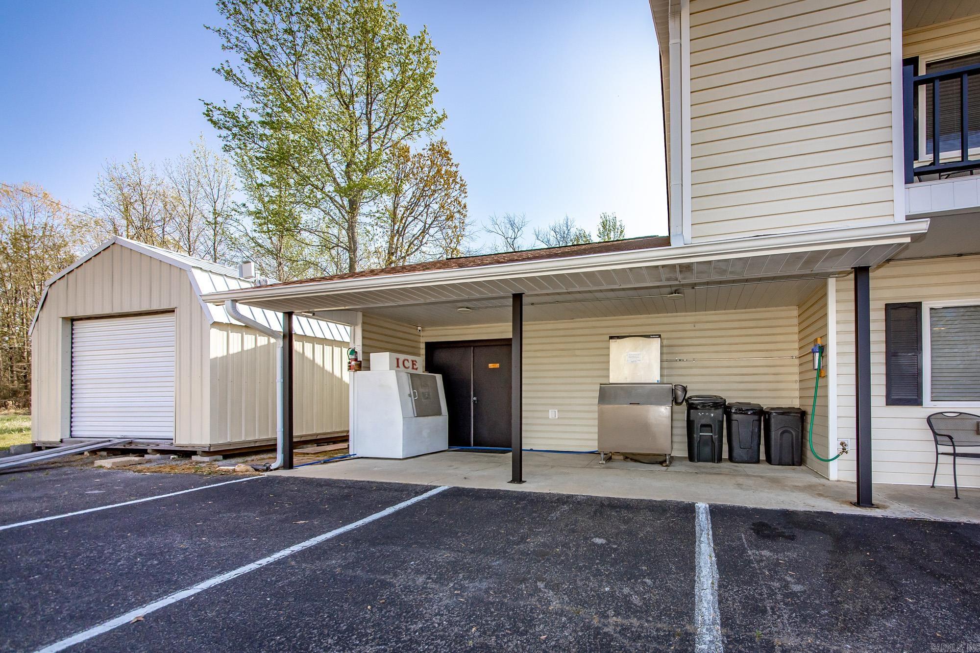 Metes & Bounds - Commercial Sale