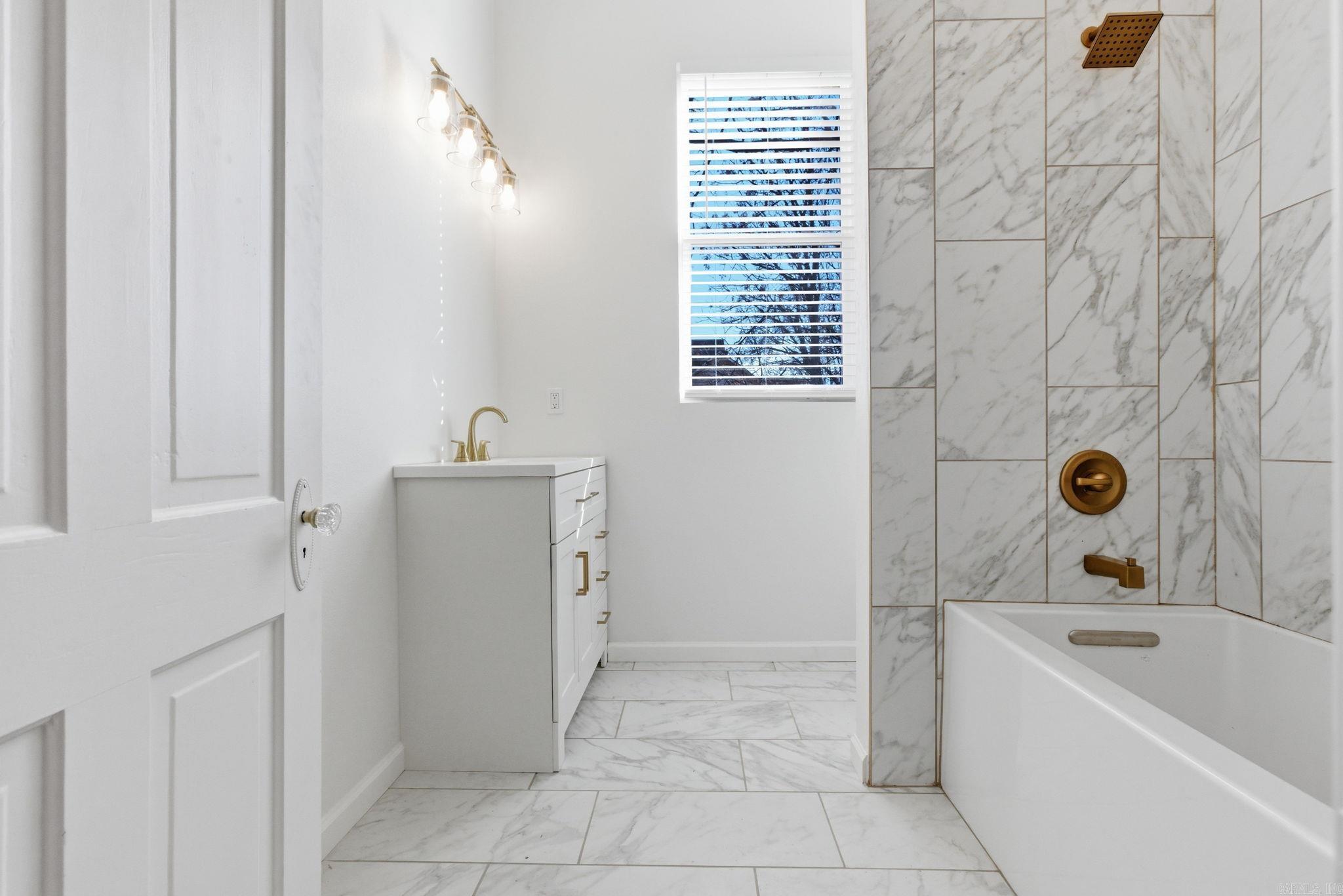 MASONIC - Residential