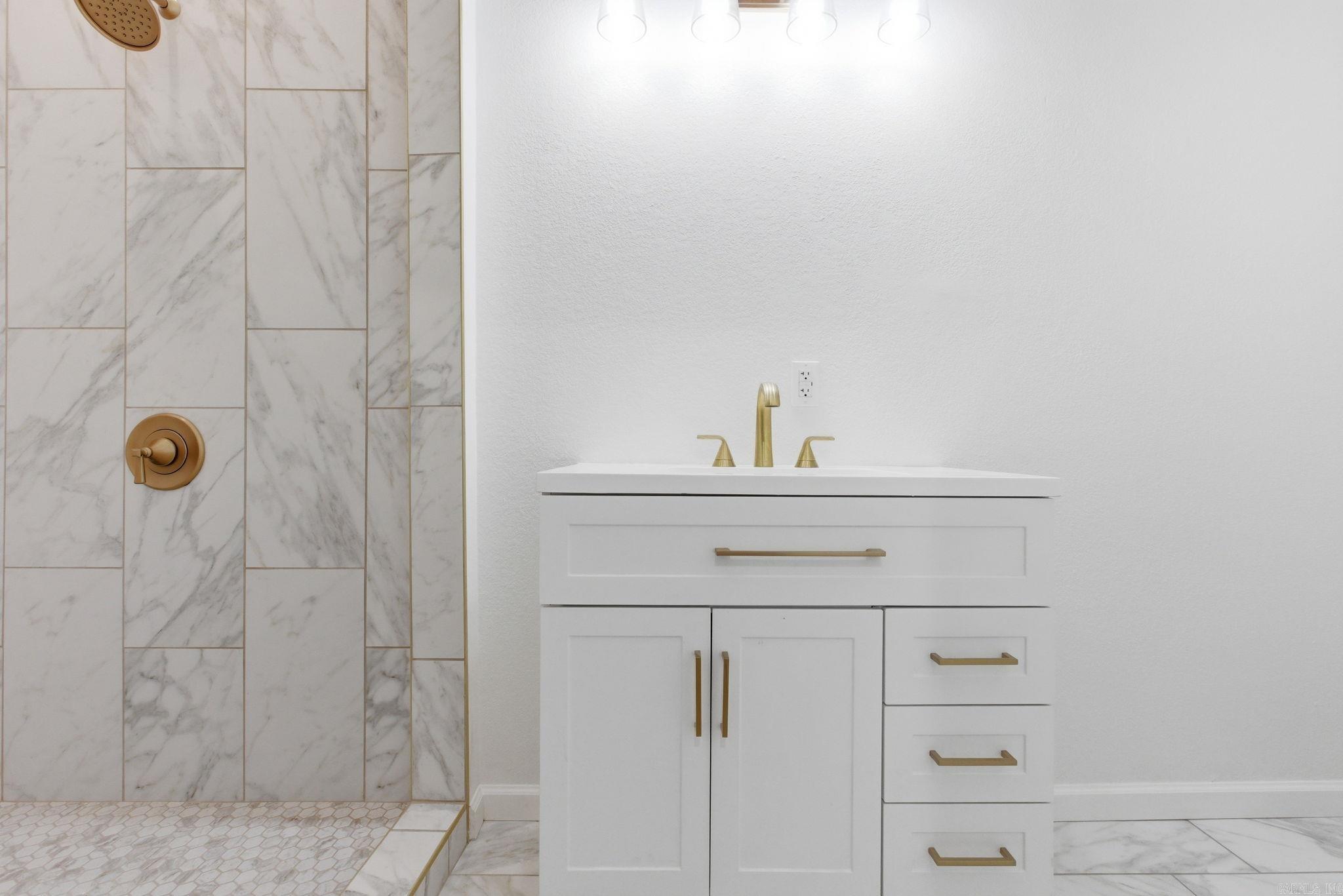 MASONIC - Residential