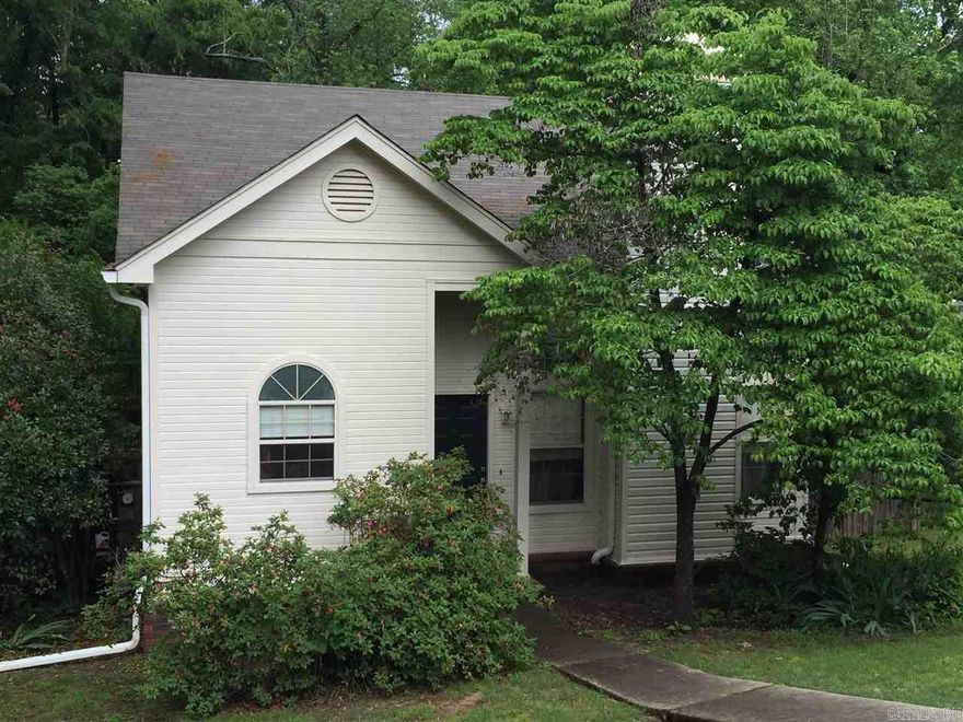 NICE TRI-LEVEL HOME WITH LARGE LOT. LIVING ROOM AND KITCHEN HAS HIGH CEILINGS. DECK WITH PRIVACY OVERLOOKING LARGE SHADED BACKYARD. GARAGE IS LOCATED IN THE BACK. STORAGE SHED AND FENCED IN AREA IN BACK. COME SEE THIS HOME TODAY.