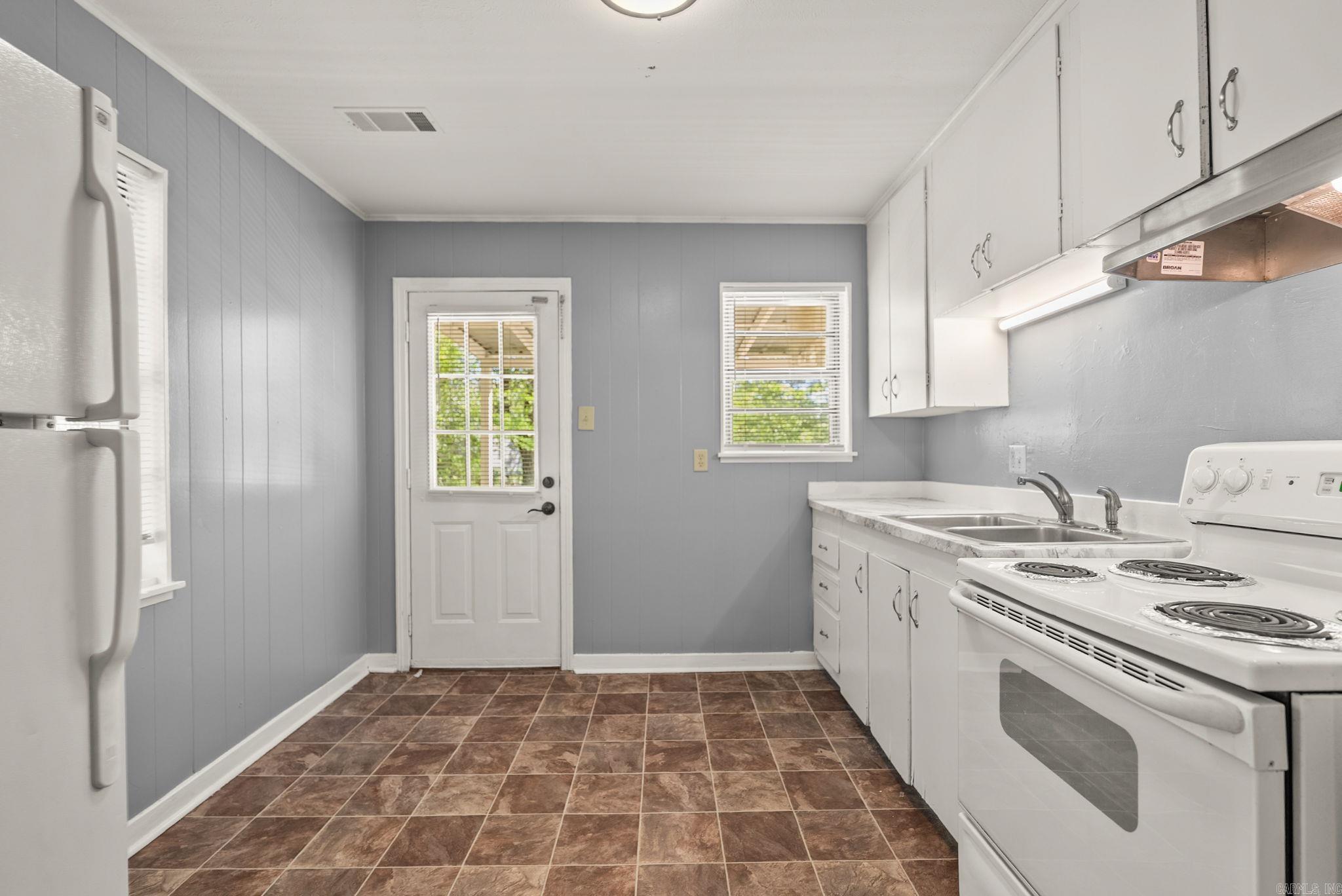 Forest Hill - Residential Lease