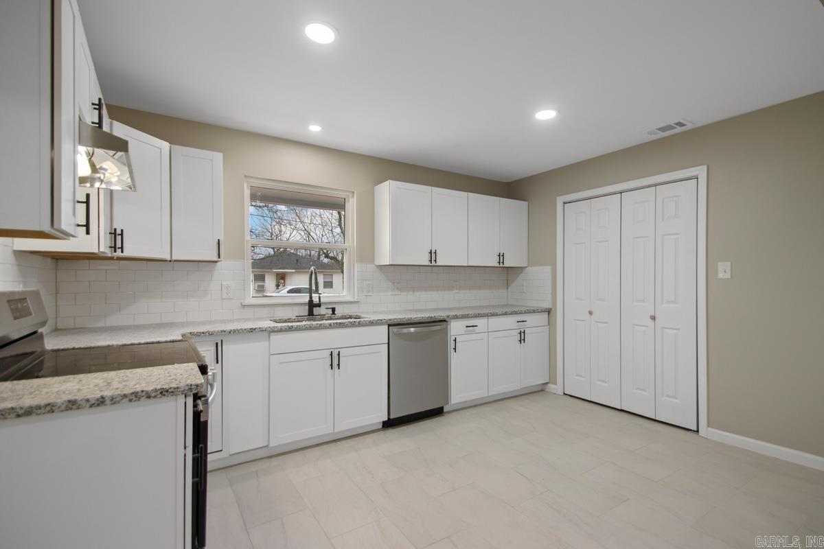 CLOVER RIDGE - Residential