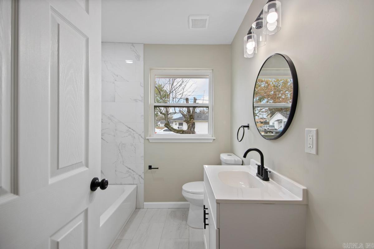 CLOVER RIDGE - Residential