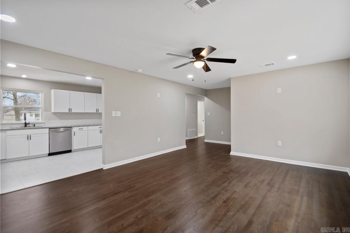 CLOVER RIDGE - Residential