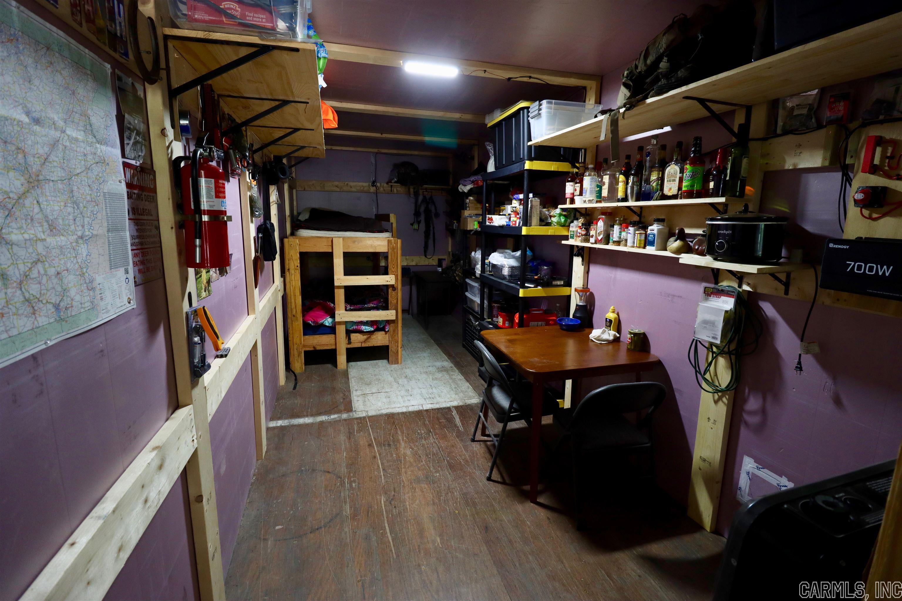 Metes & Bounds - Land