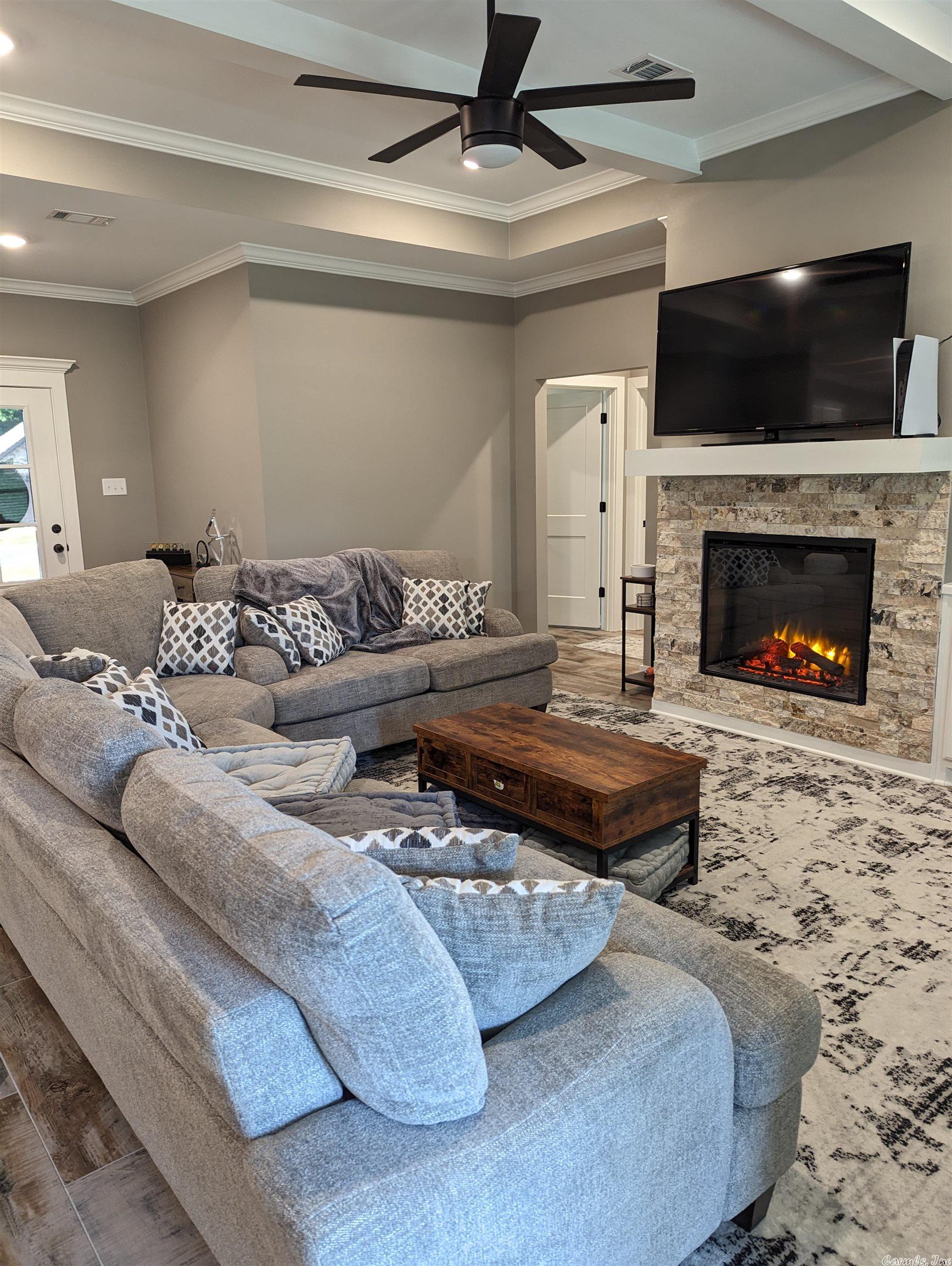 HIDDEN VALLEY ESTATES - Residential