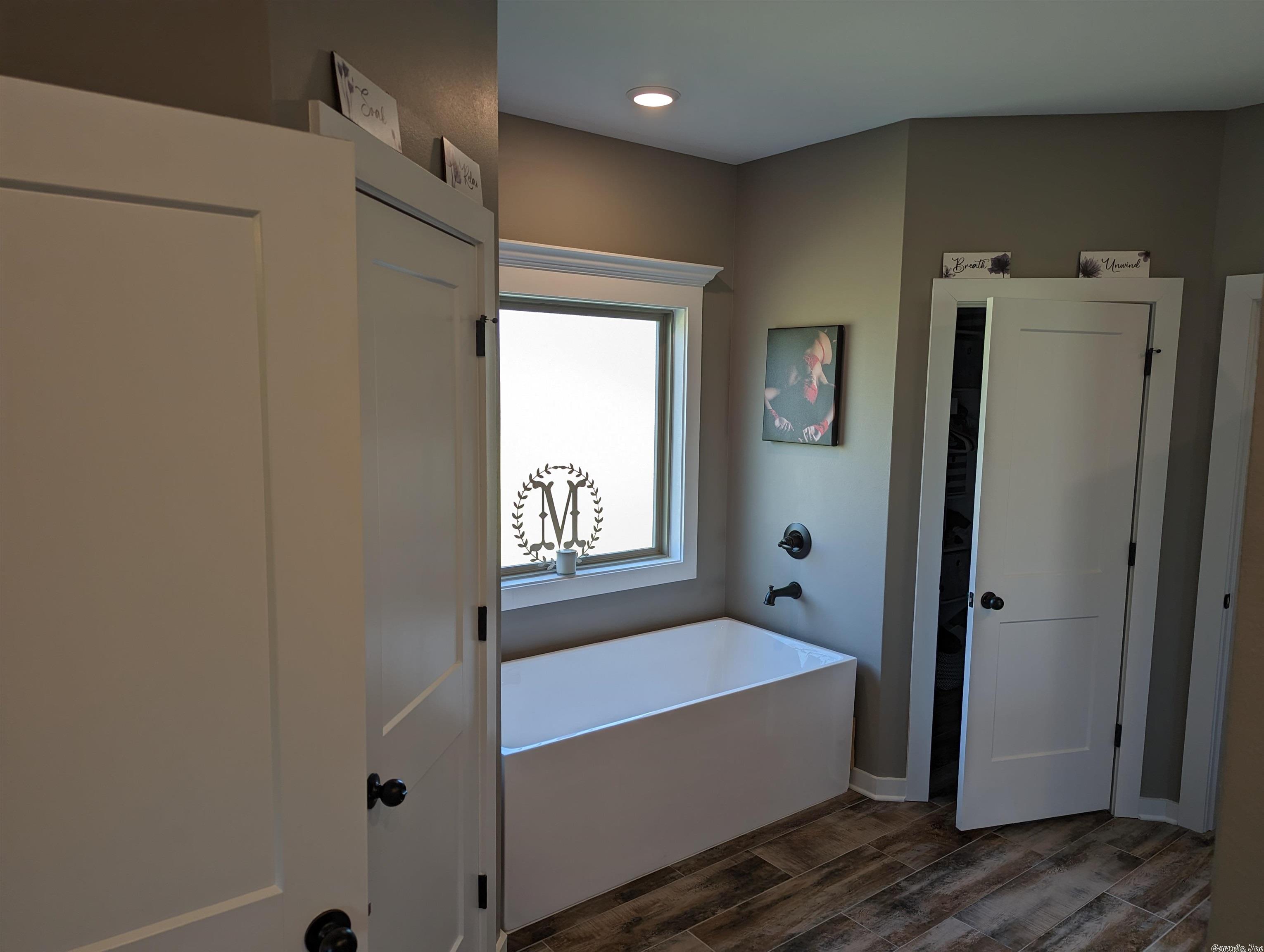 HIDDEN VALLEY ESTATES - Residential