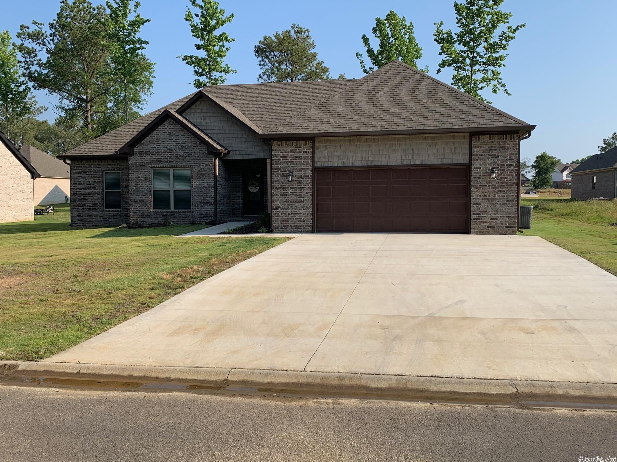 HIDDEN VALLEY ESTATES - Residential