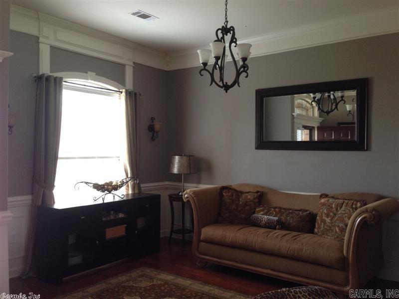 COUNTRY CLUB OF ARK THE - Residential Lease