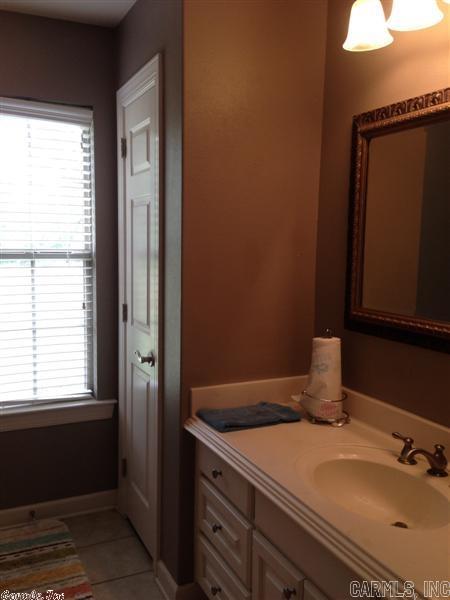 COUNTRY CLUB OF ARK THE - Residential Lease