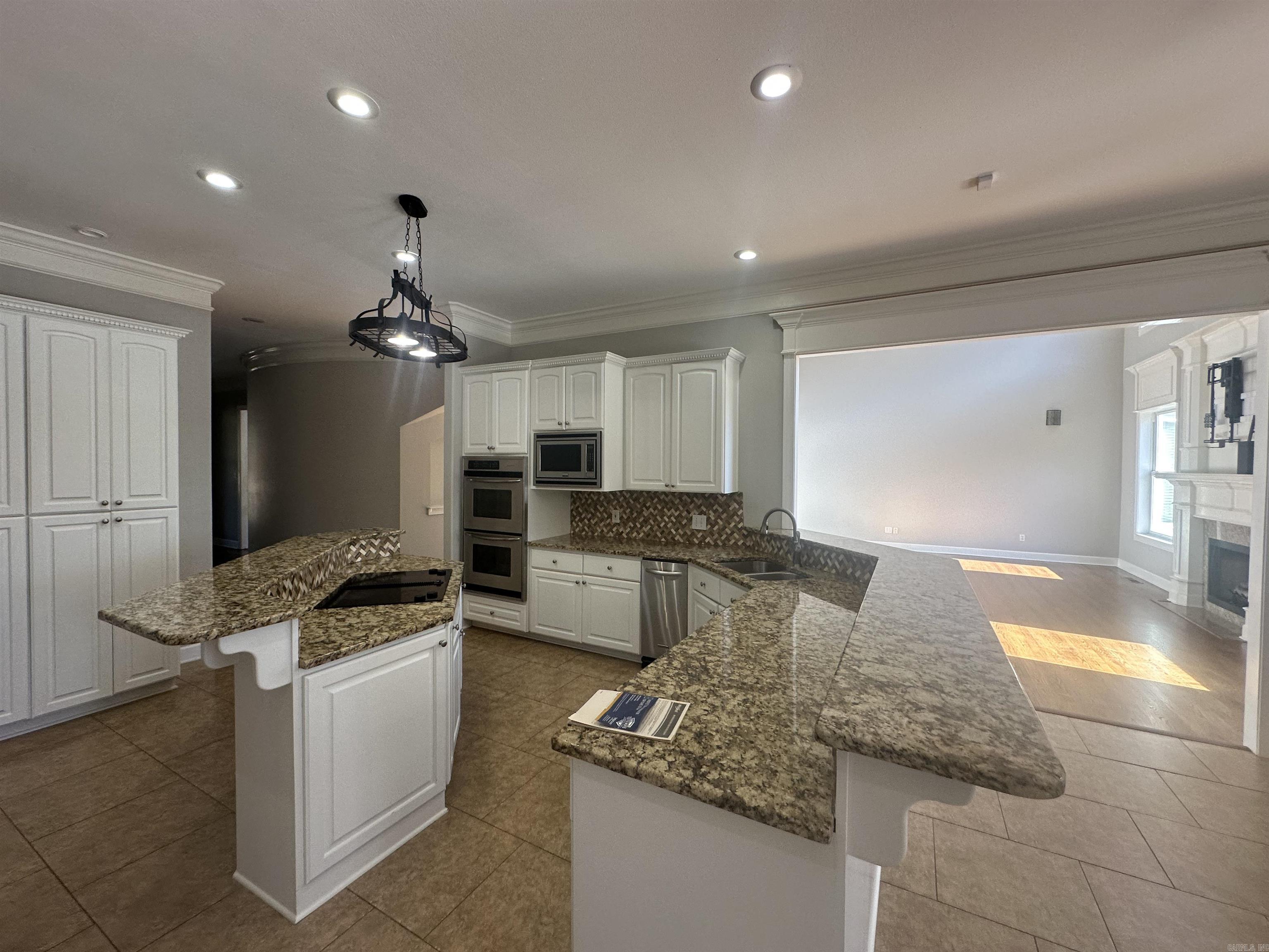 GREYSTONE MANOR - Residential