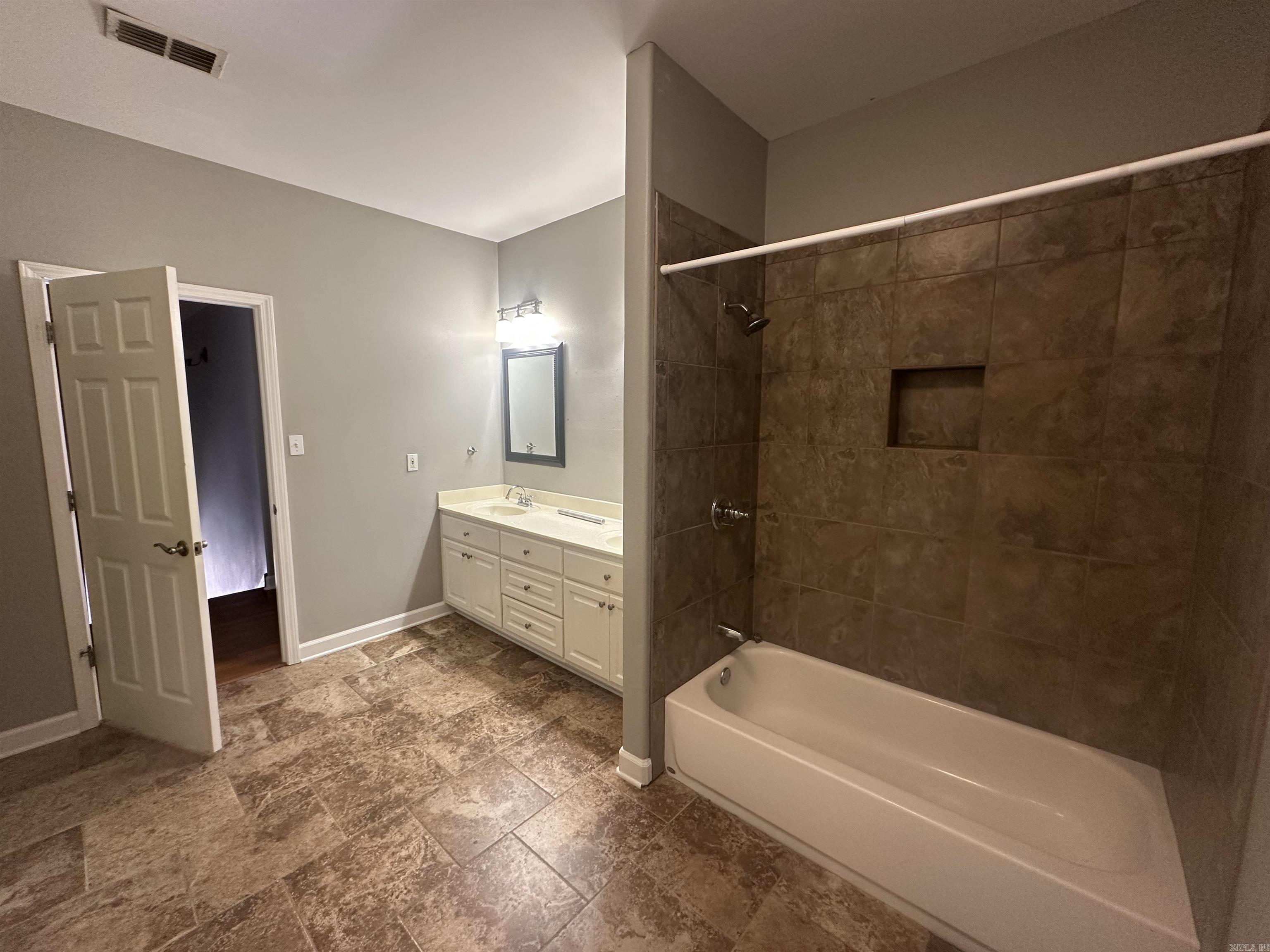 GREYSTONE MANOR - Residential