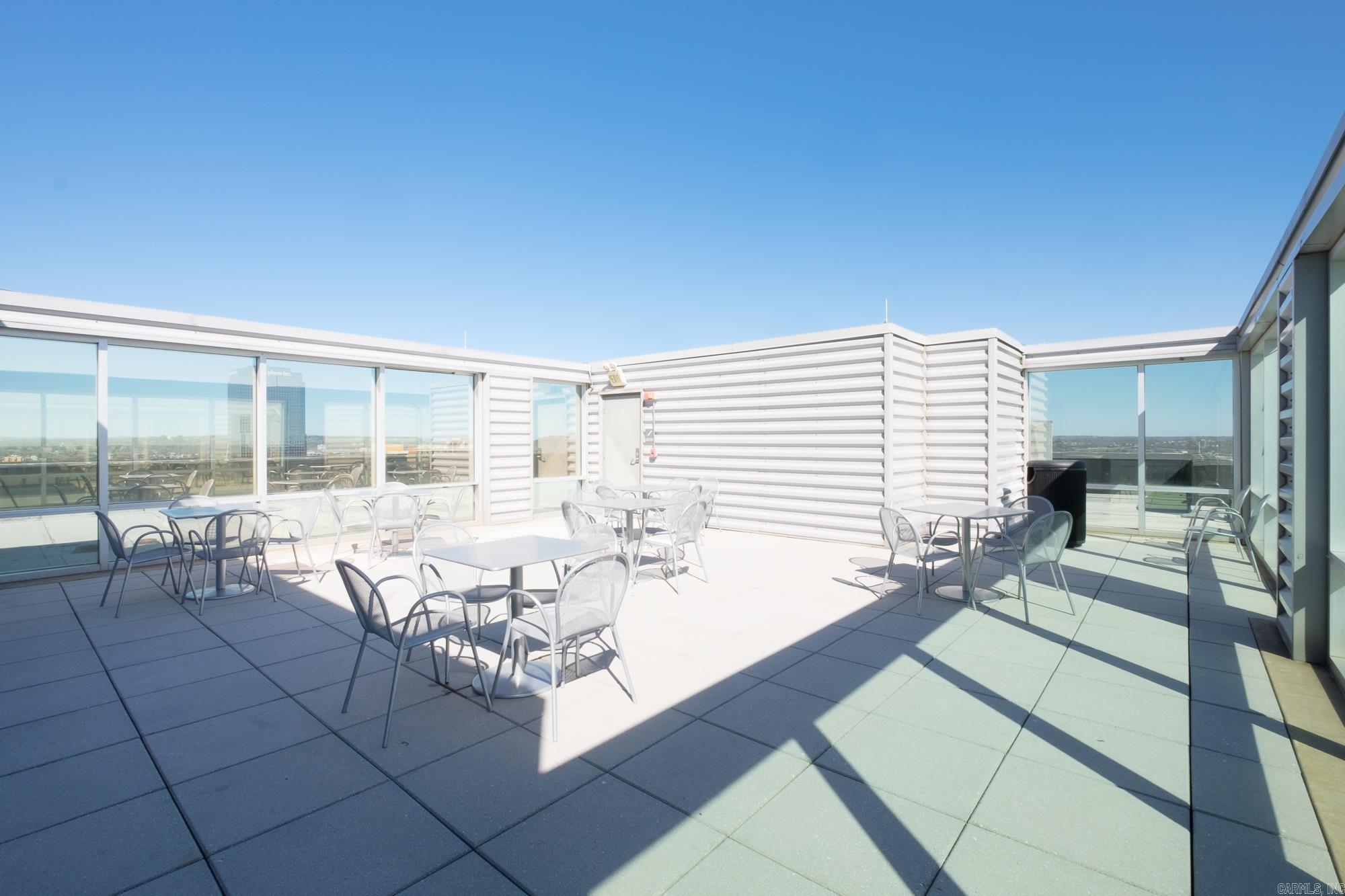 300 THIRD HPR - Residential