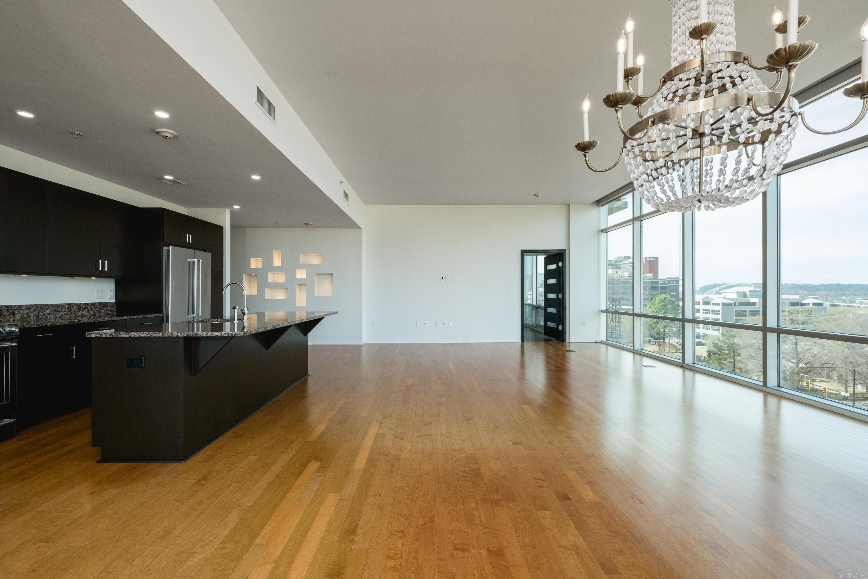 300 THIRD HPR - Residential