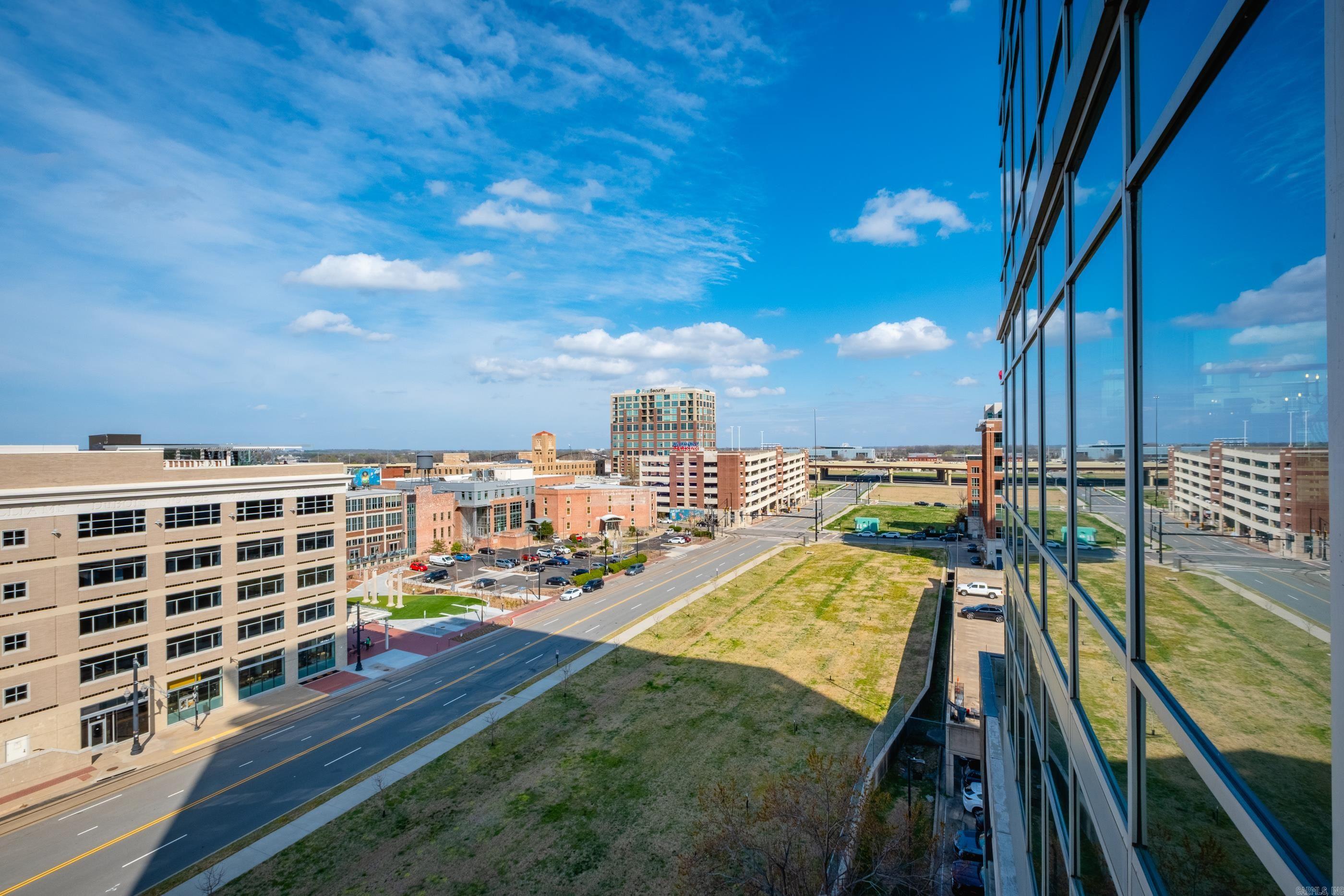 300 THIRD HPR - Residential