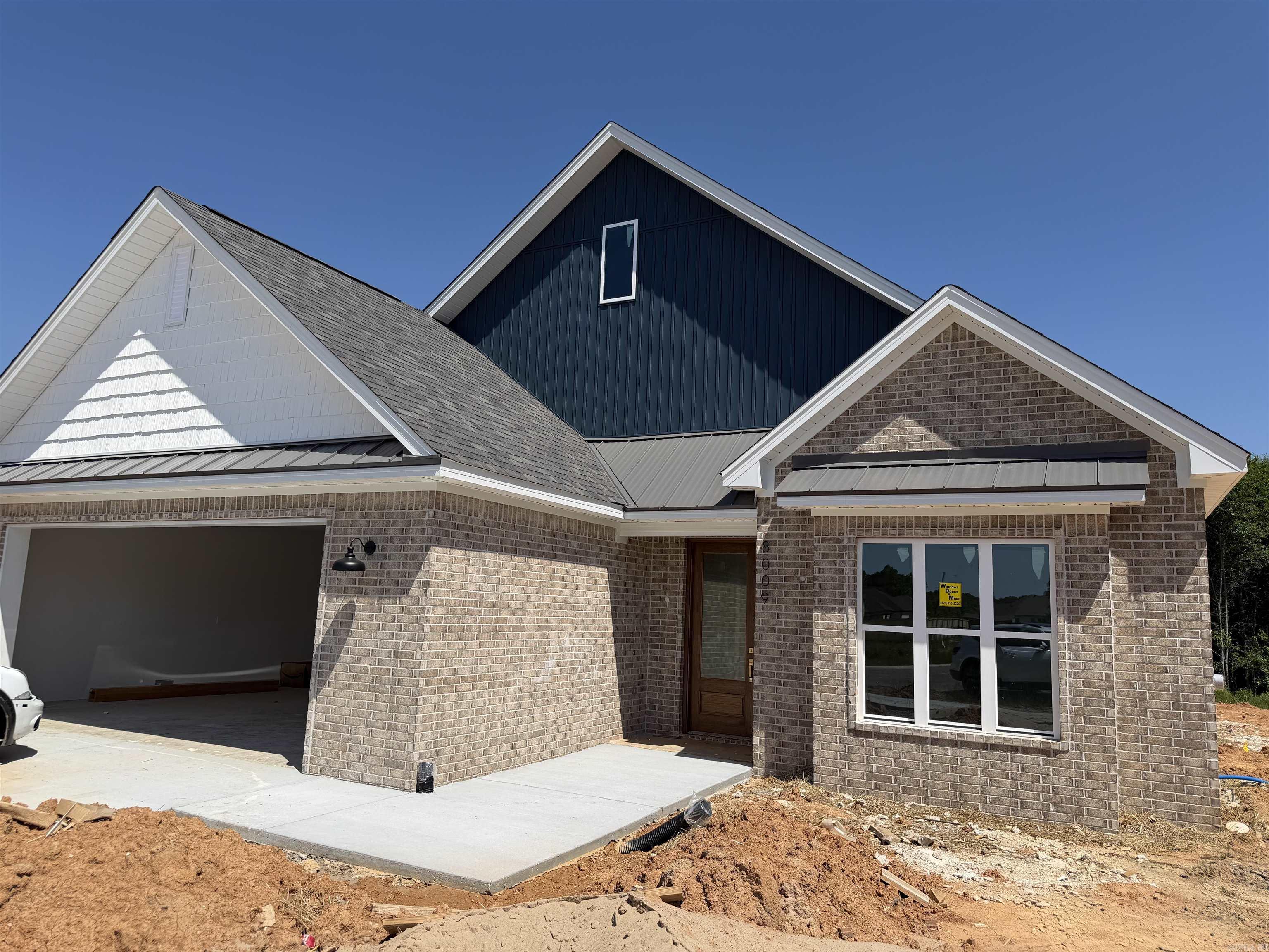 CREEKSIDE - Residential