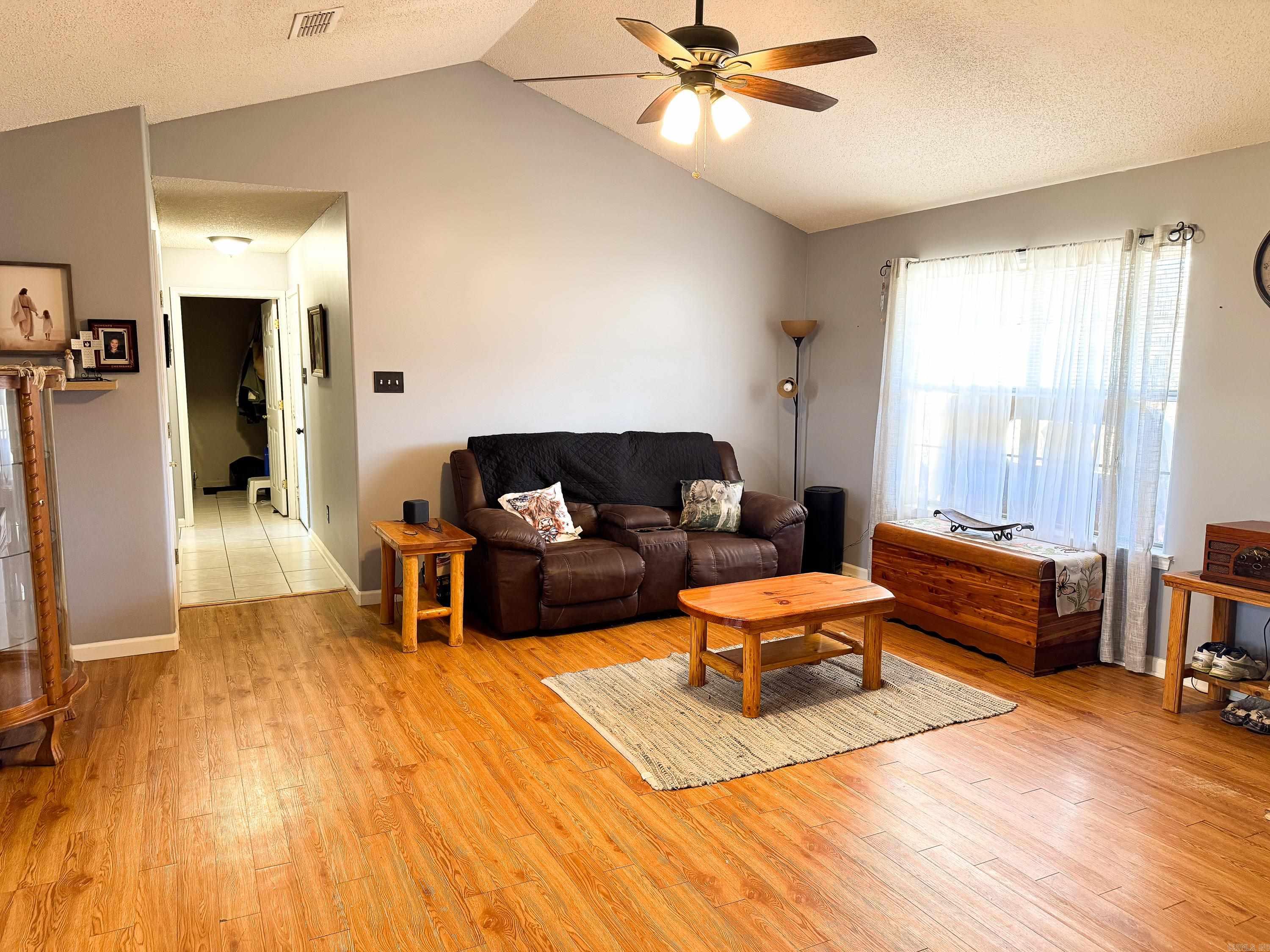 Si-Mel II - Residential