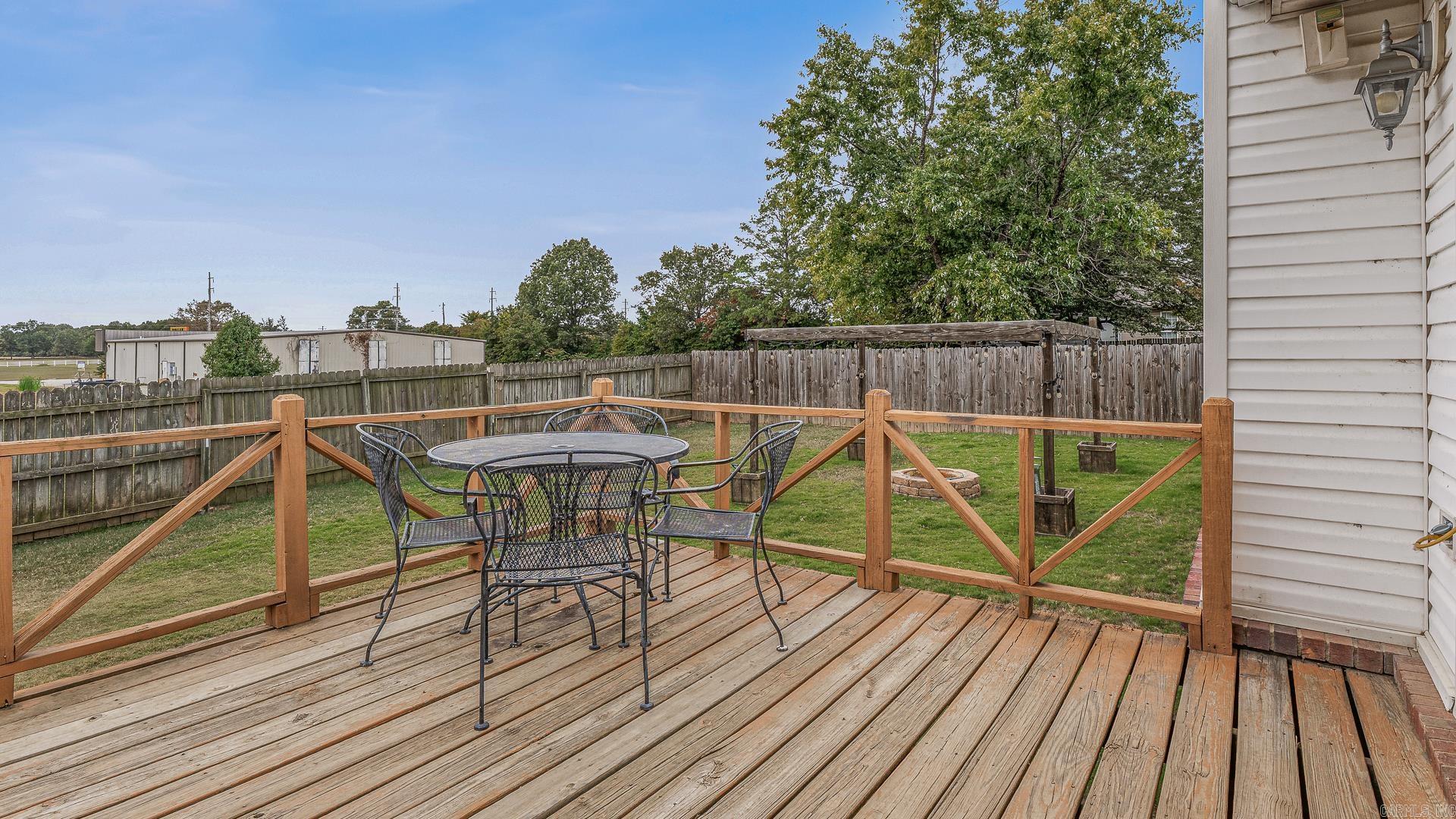 WINDSOR LANDING - Residential