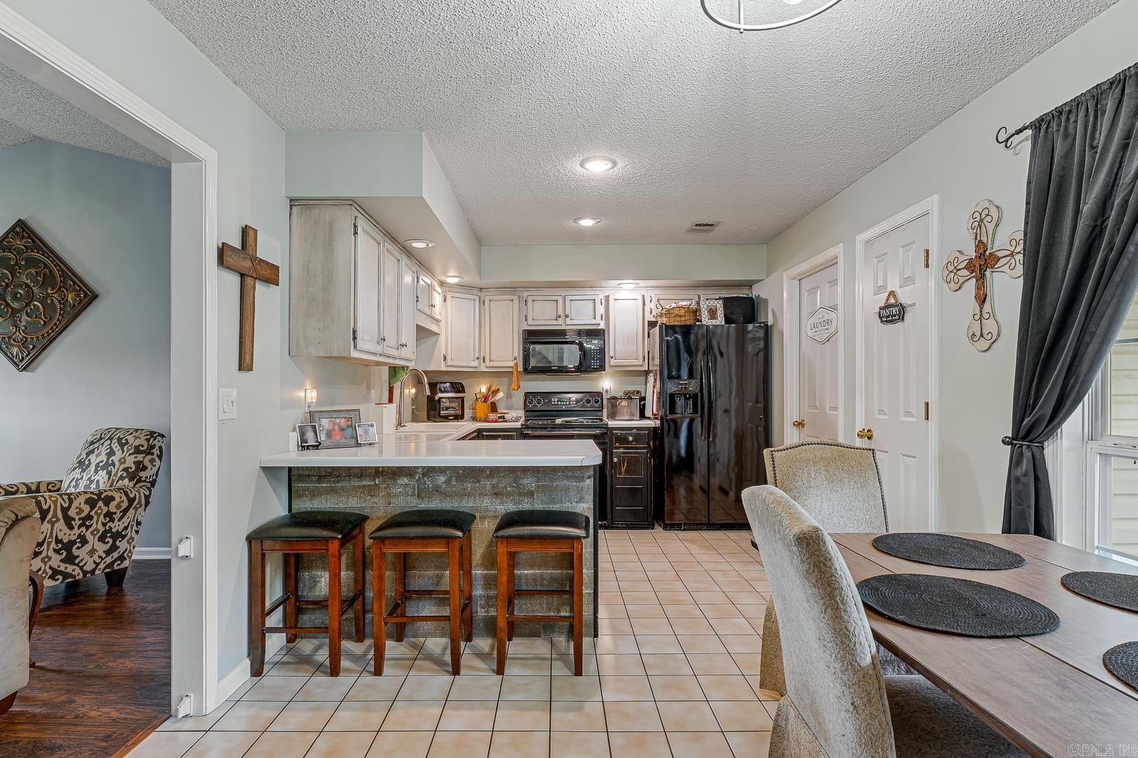 WINDSOR LANDING - Residential