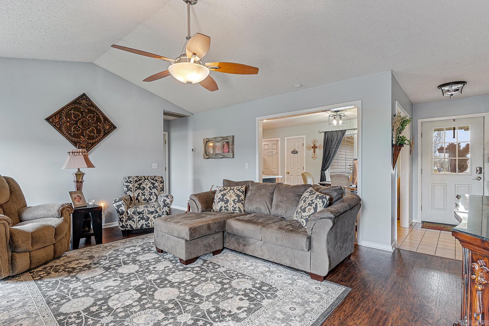 WINDSOR LANDING - Residential