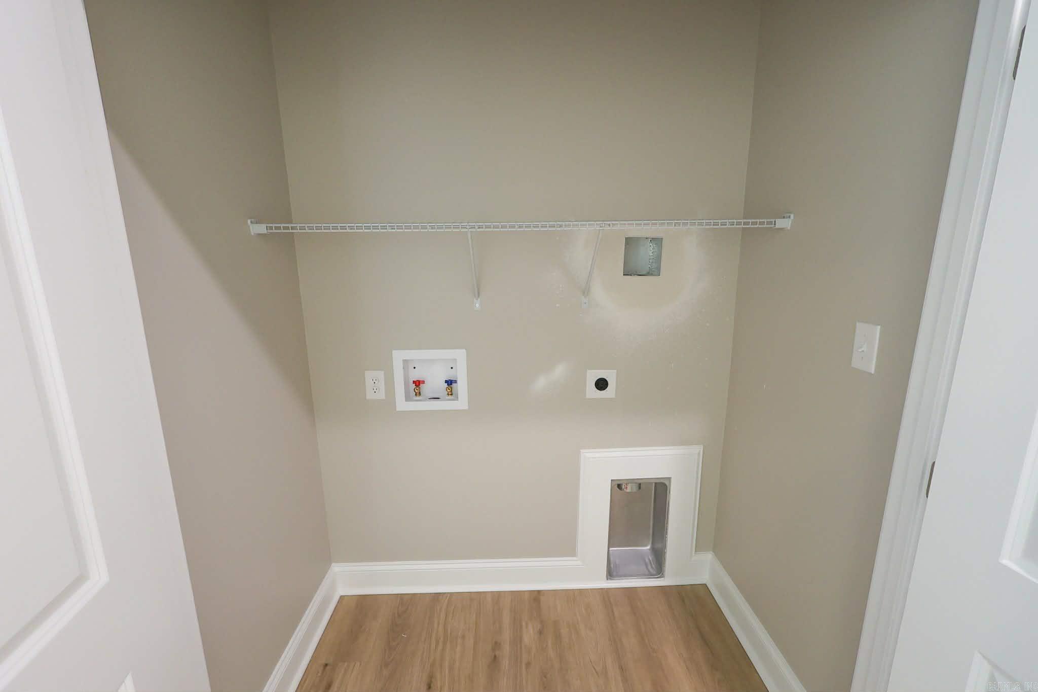 THE WRIGLEY PLACE ADDITION LOT 1 - Residential Income