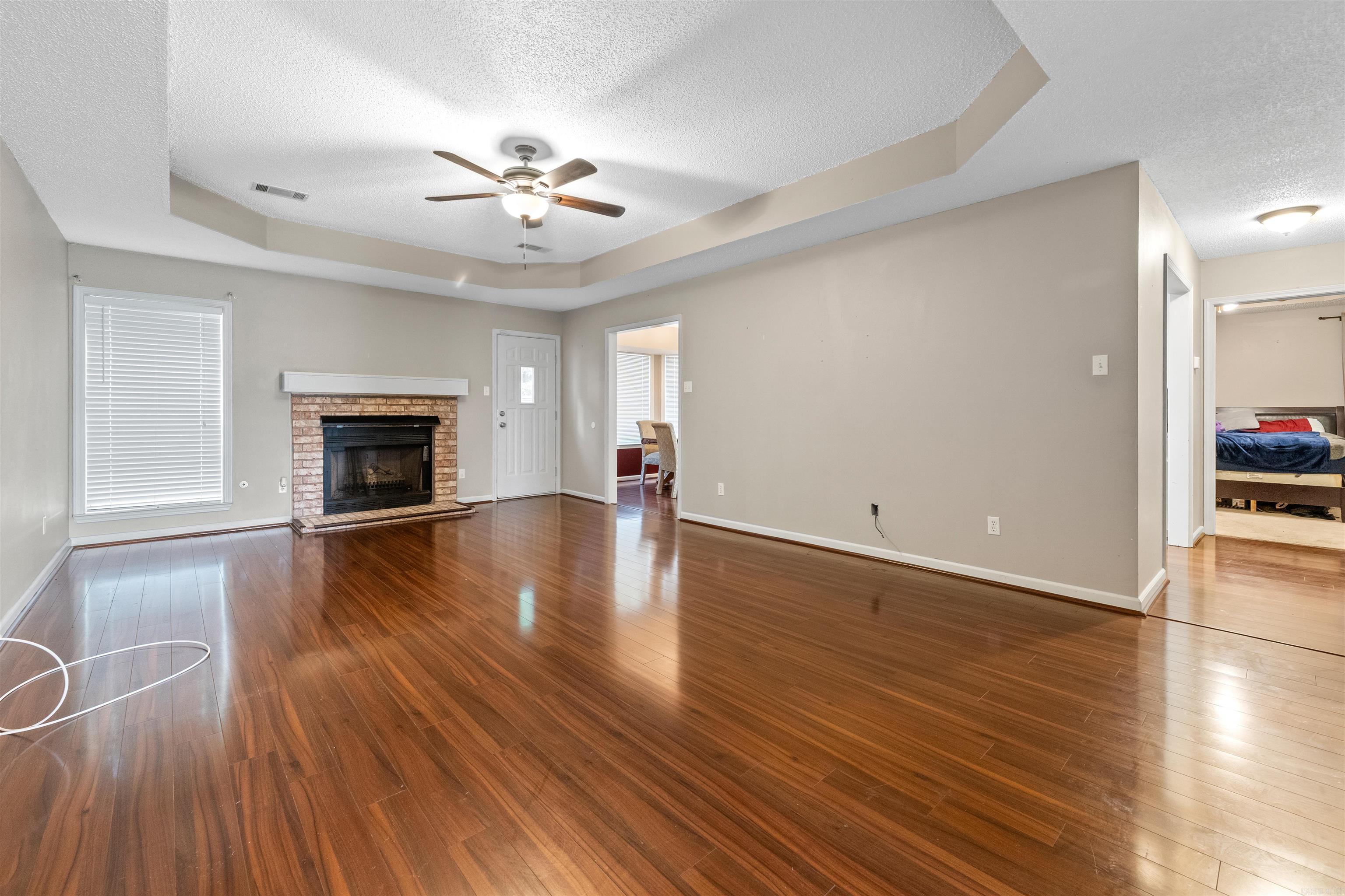 WOODBRIDGE - Residential