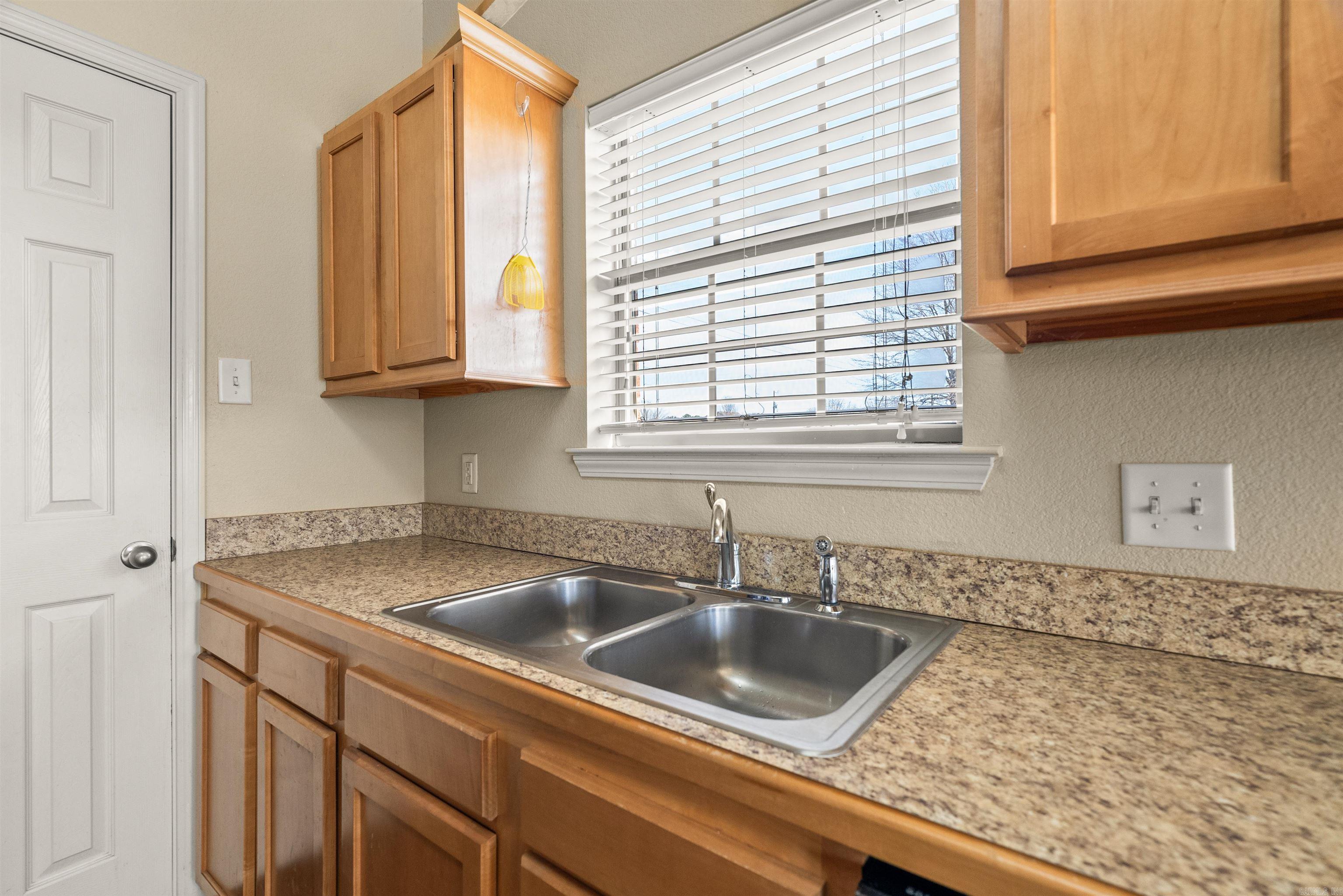 KESSINGER PLACE - Residential