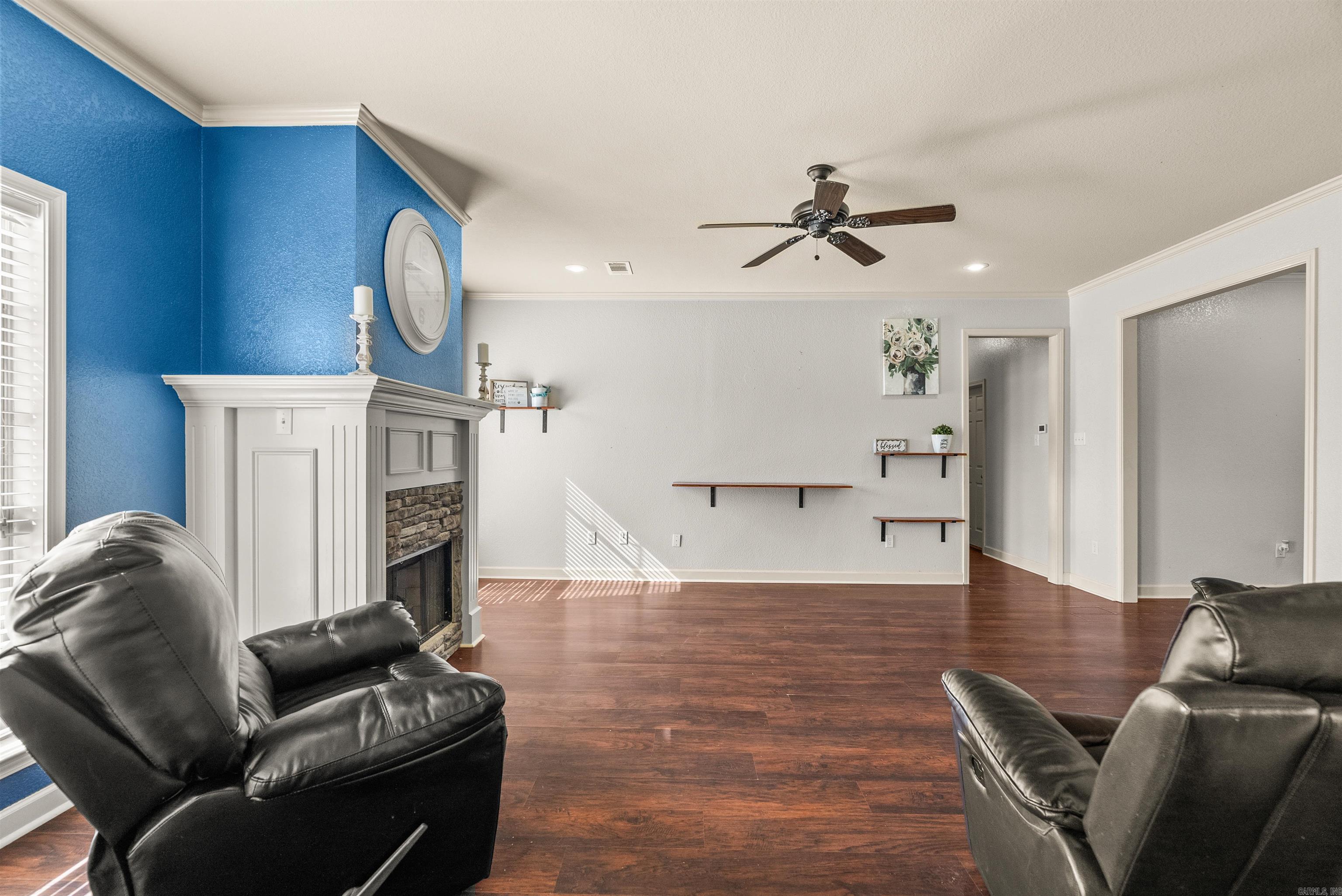 KESSINGER PLACE - Residential