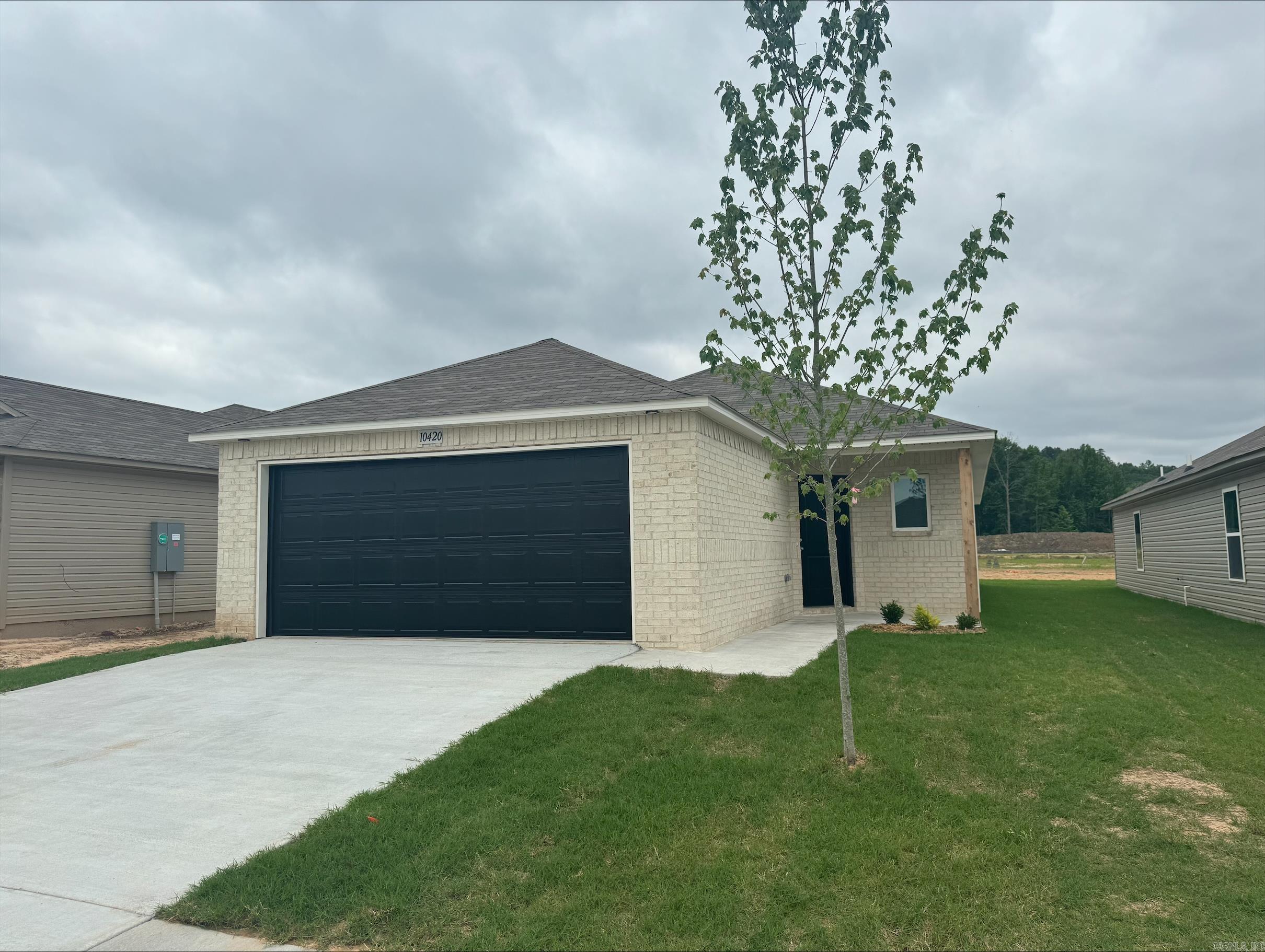 COUNTRY CLUB OF ARK THE - Residential