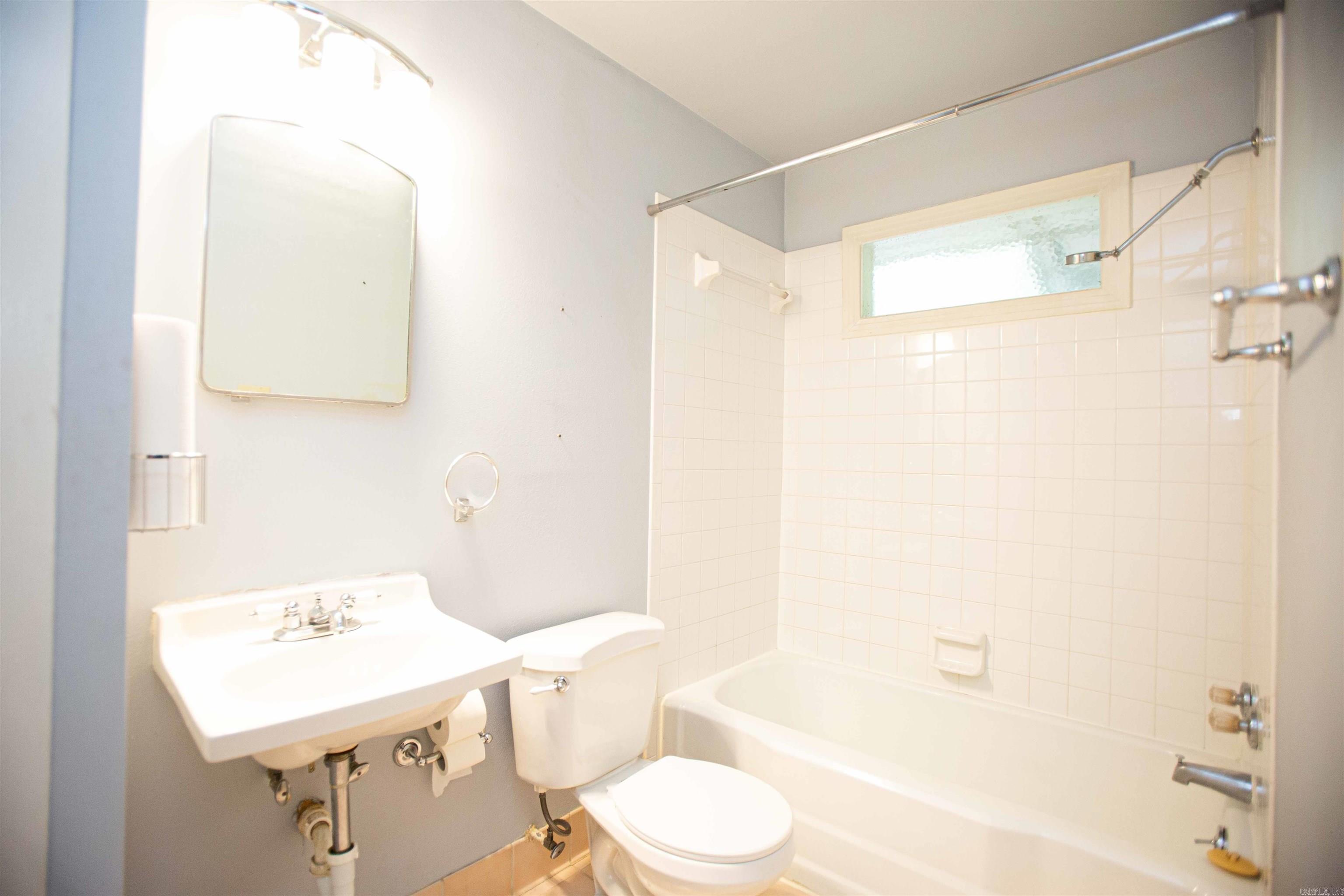 Pecan Meadows - Residential Lease