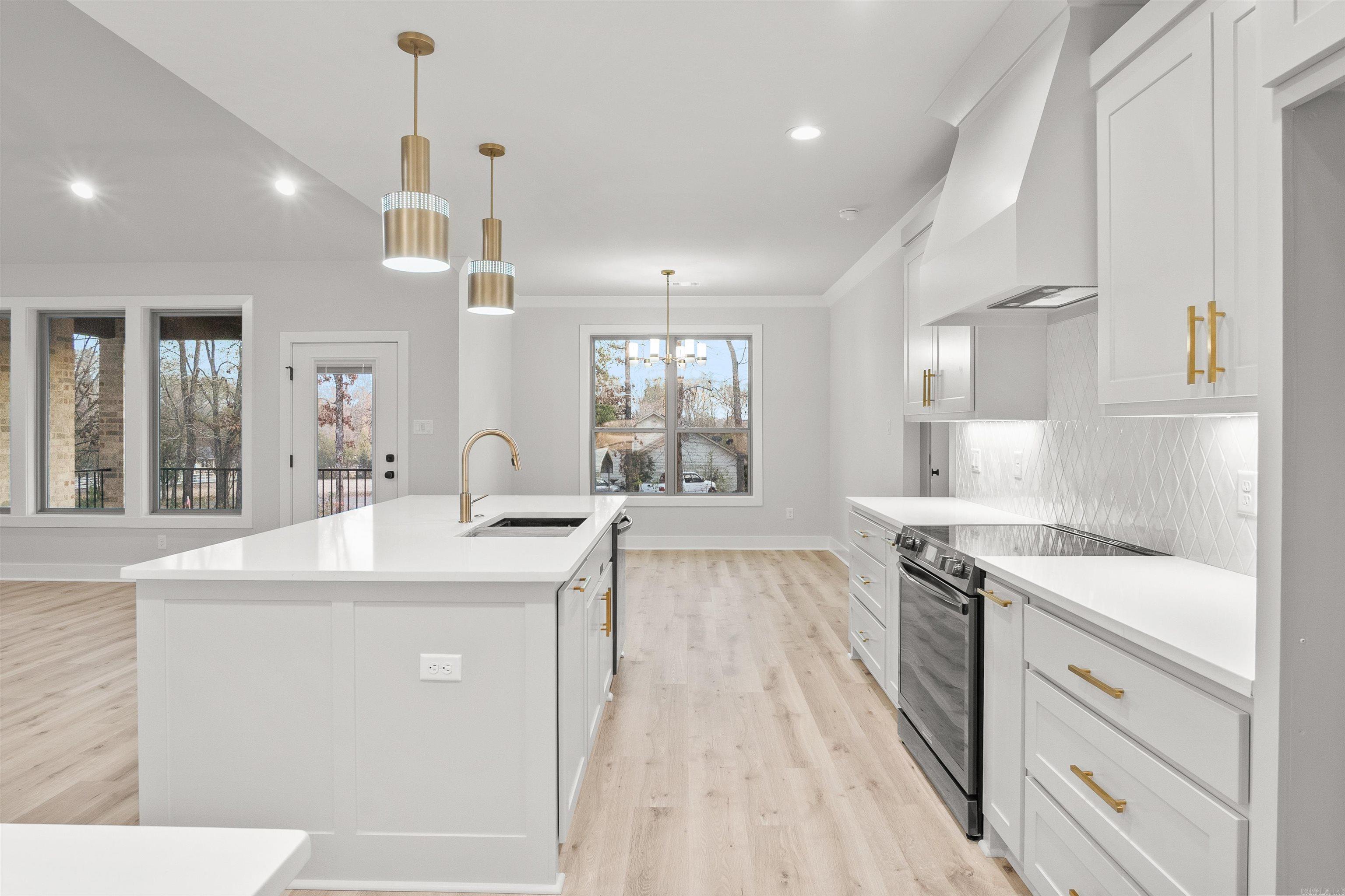 HIDDEN VALLEY ESTATES - Residential