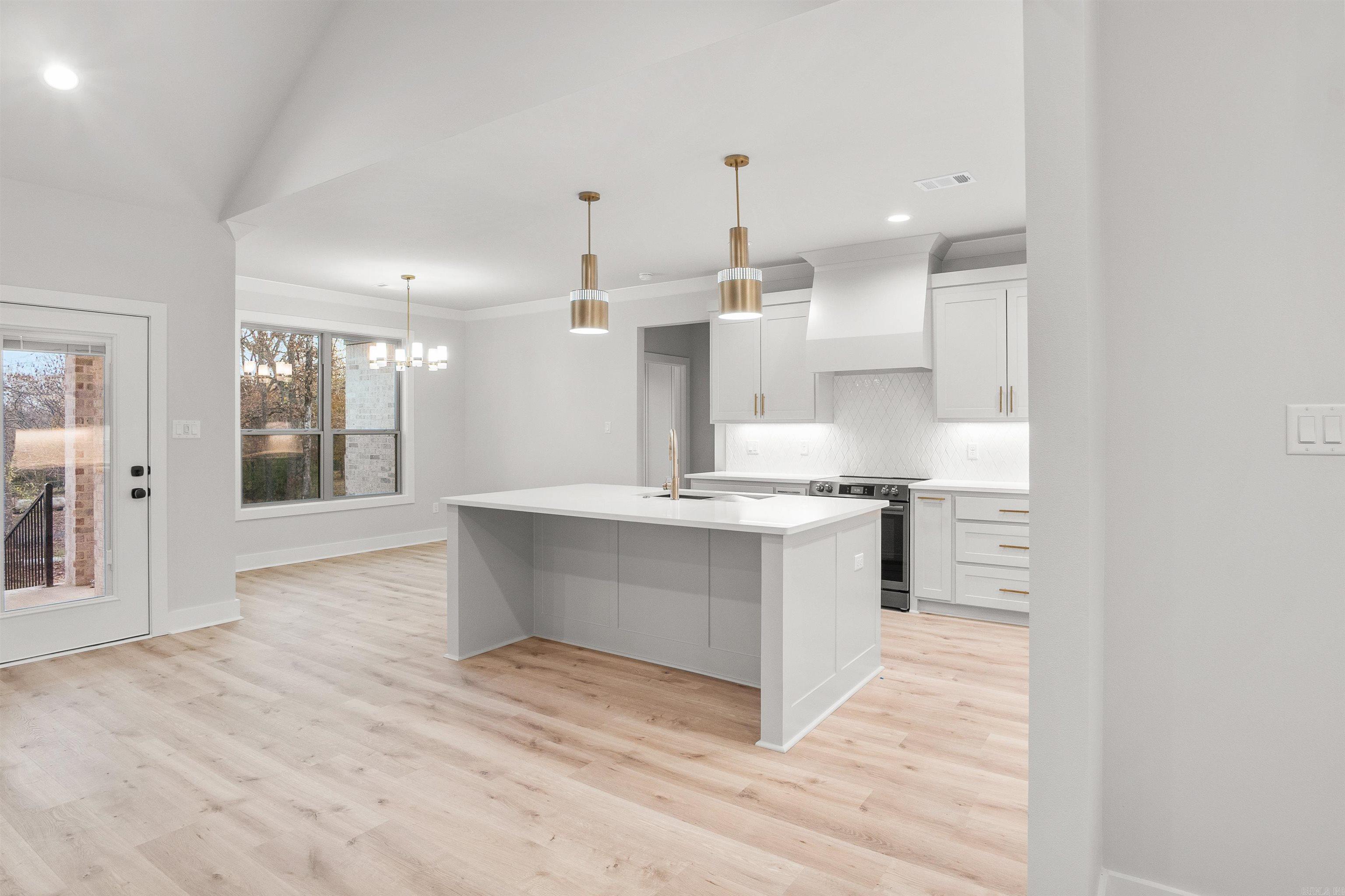 HIDDEN VALLEY ESTATES - Residential