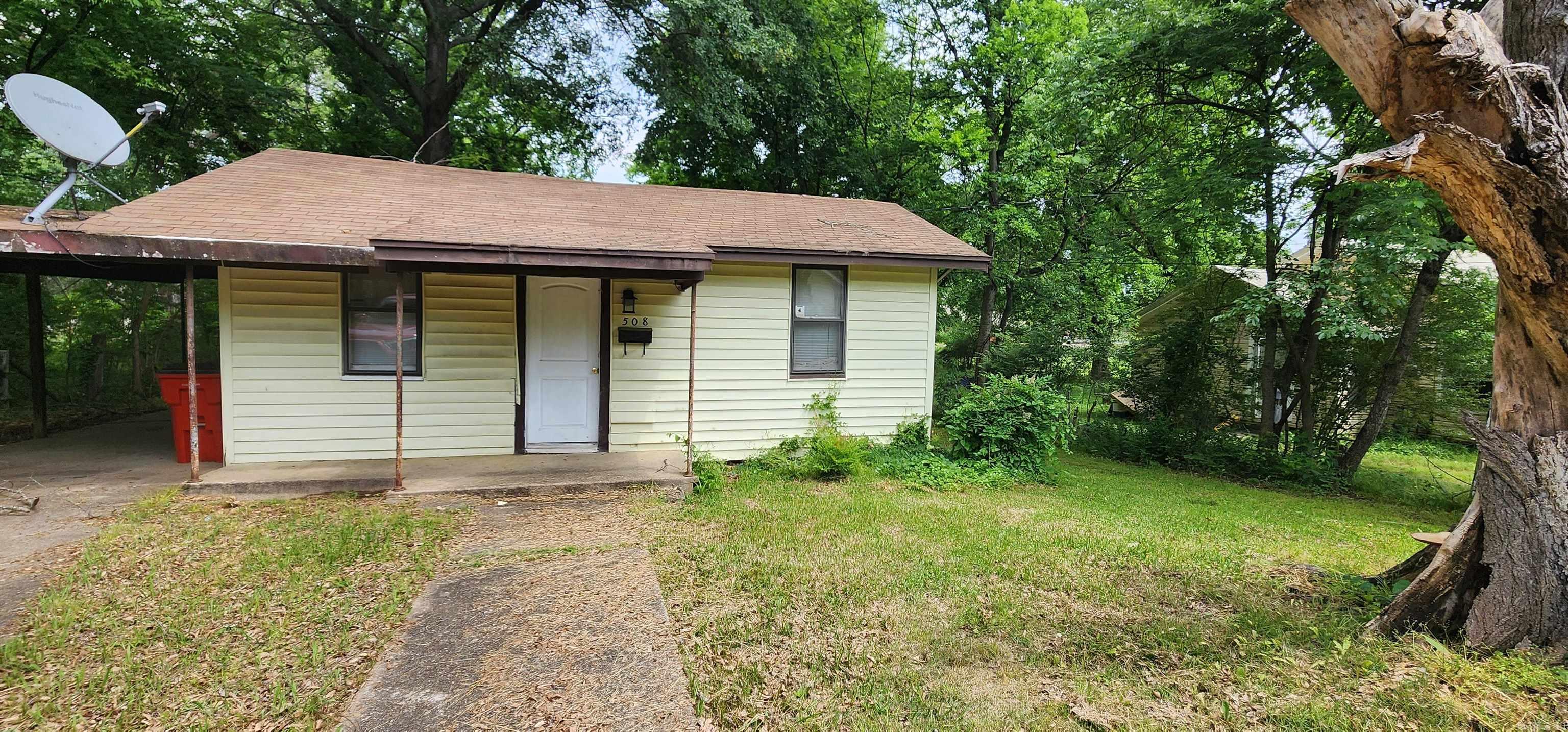 Charming Rehab Opportunity in Established Morrilton Neighborhood This spacious home is bursting with potential, offering an excellent opportunity for investors, flippers, or those looking for a project. Located in a well-established Morrilton neighborhood, this property boasts ample living space and a generous backyard with mature shade trees—perfect for relaxation or outdoor activities. While the home is in need of some TLC, it’s priced to sell as is, making it an ideal candidate for renovation or as a long-term rental investment. With a little work, this diamond in the rough could be transformed into a comfortable family home or a lucrative rental property. Whether you're looking to fix and flip or create a cozy rental, this home offers the space and potential you need. Don't miss out—schedule your showing today!