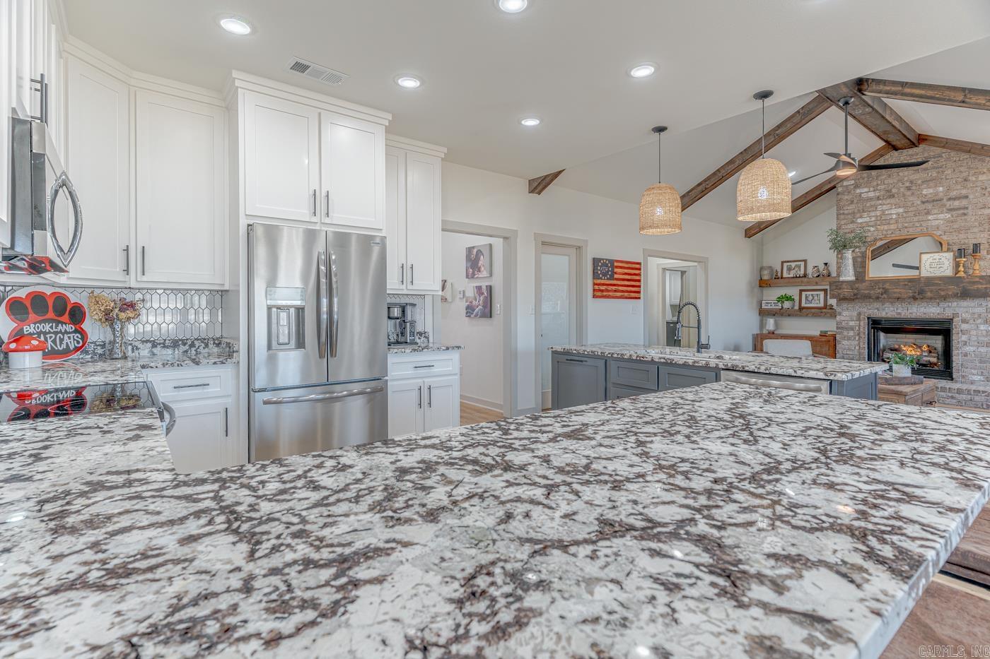 WHISPERING HILLS - Residential