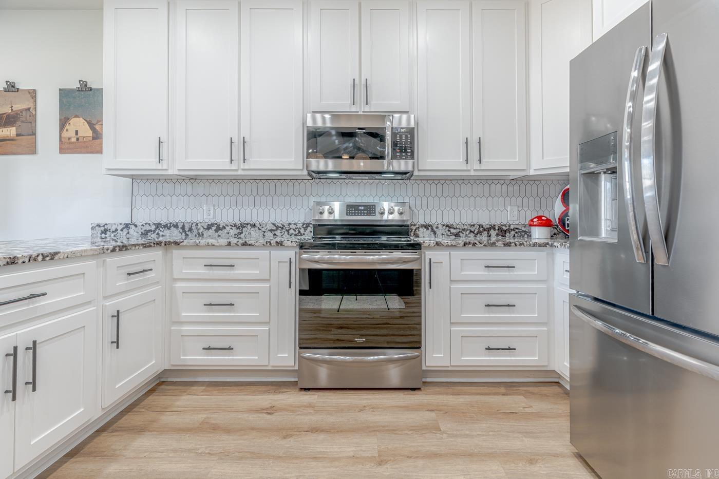 WHISPERING HILLS - Residential