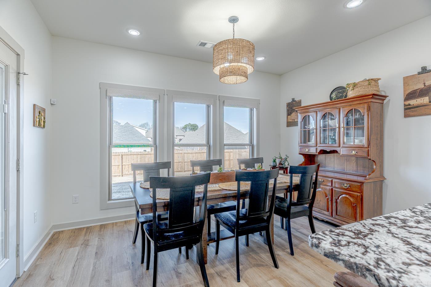 WHISPERING HILLS - Residential