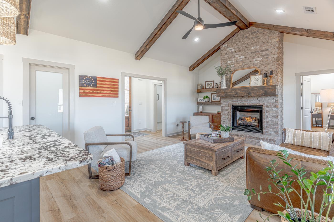 WHISPERING HILLS - Residential