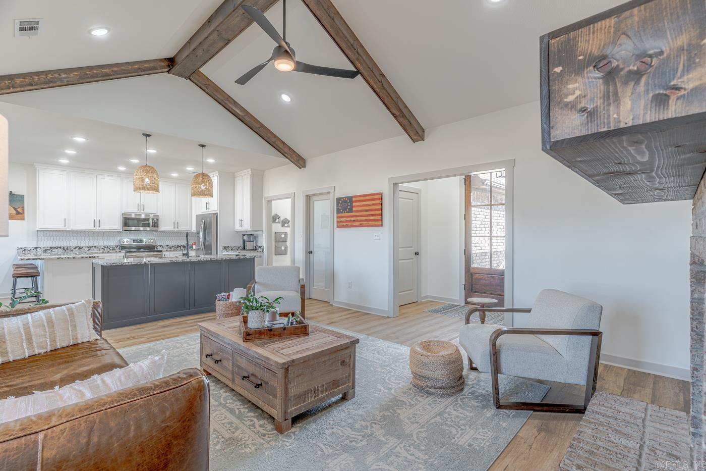 WHISPERING HILLS - Residential