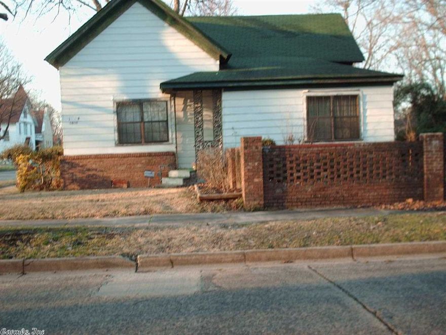 Home has large rooms and an outside one room efficiency apartment.