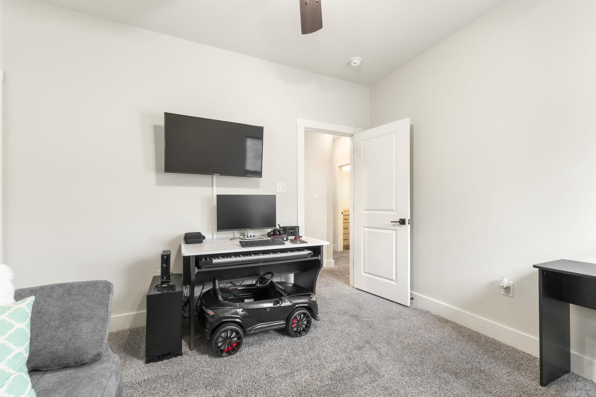 LOCHRIDGE ESTATES - Residential