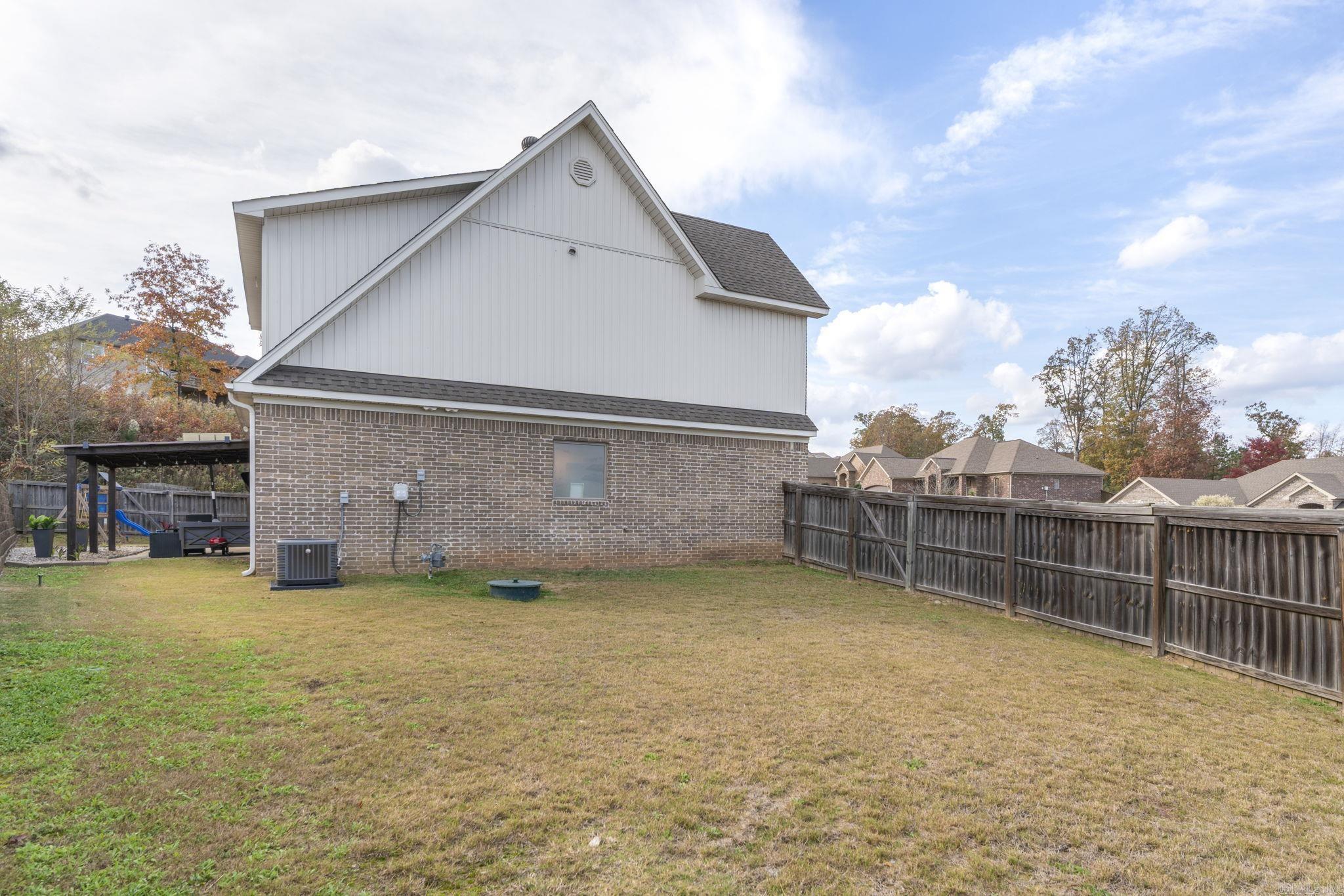 LOCHRIDGE ESTATES - Residential