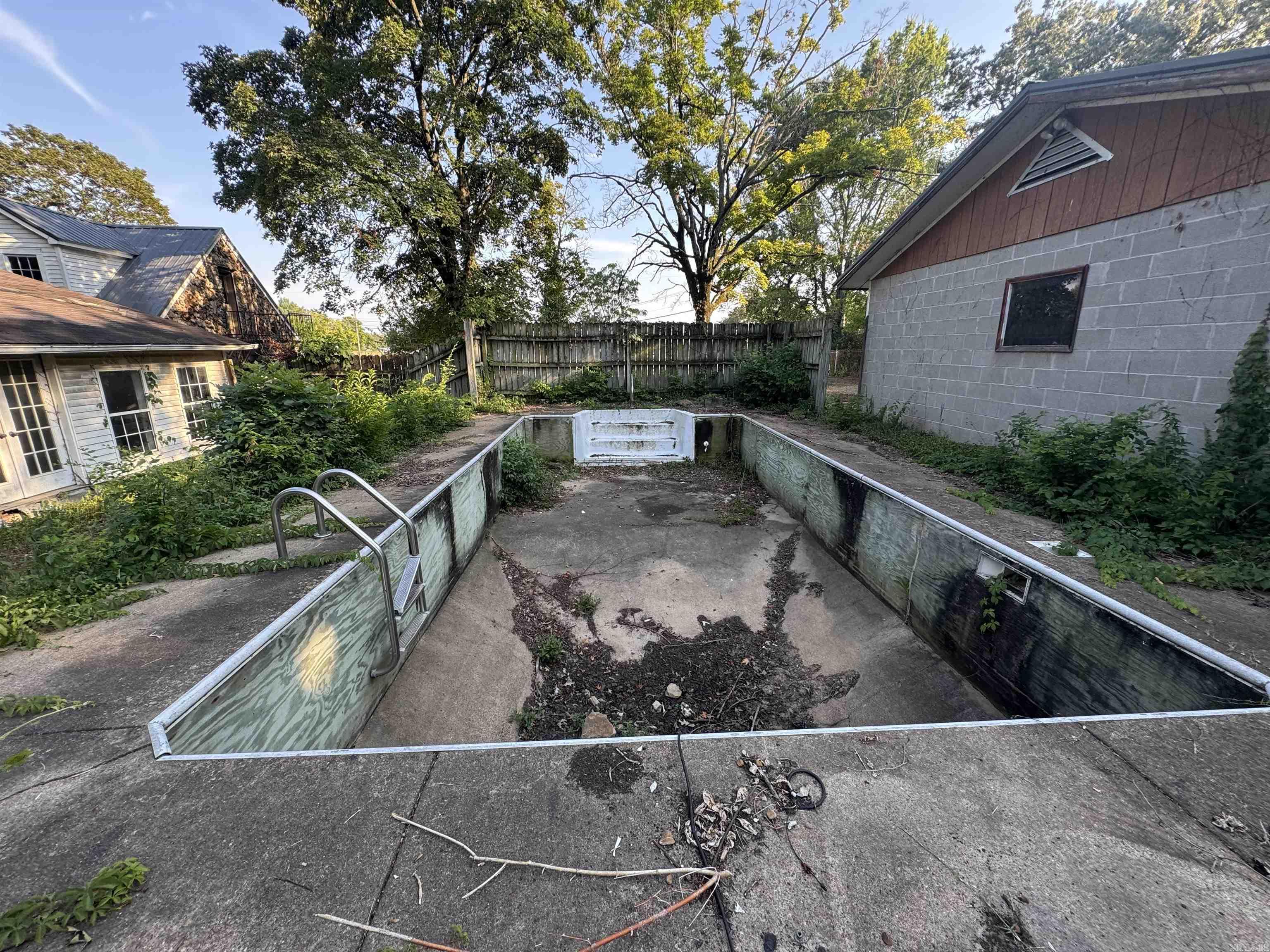 Metes & Bounds - Residential