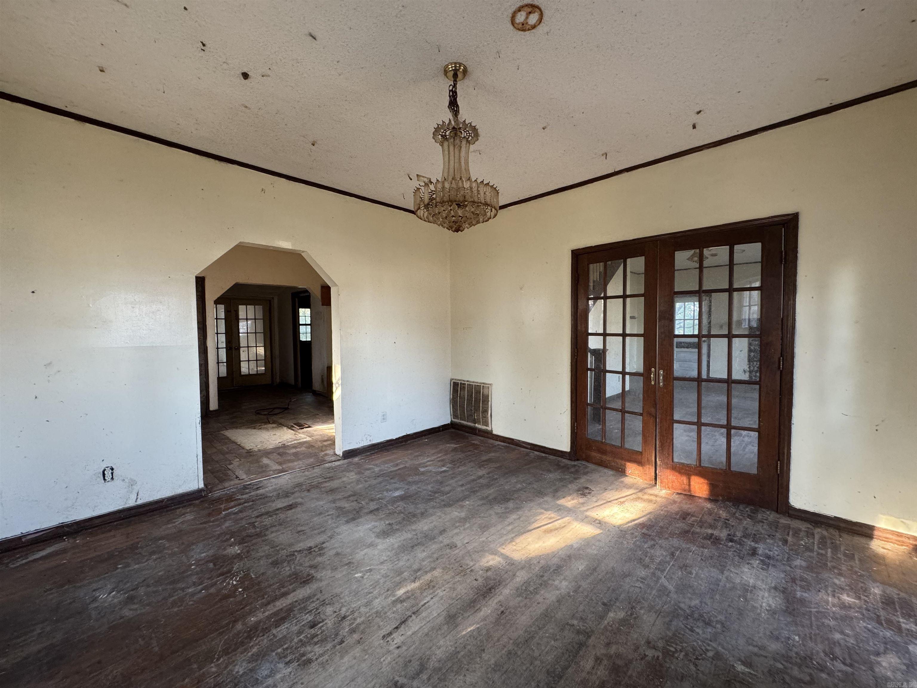 Metes & Bounds - Residential