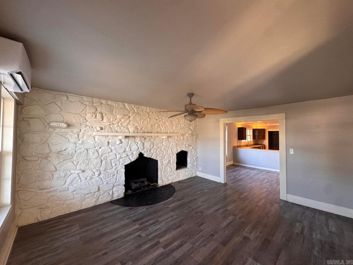 CHARLESTON - Residential