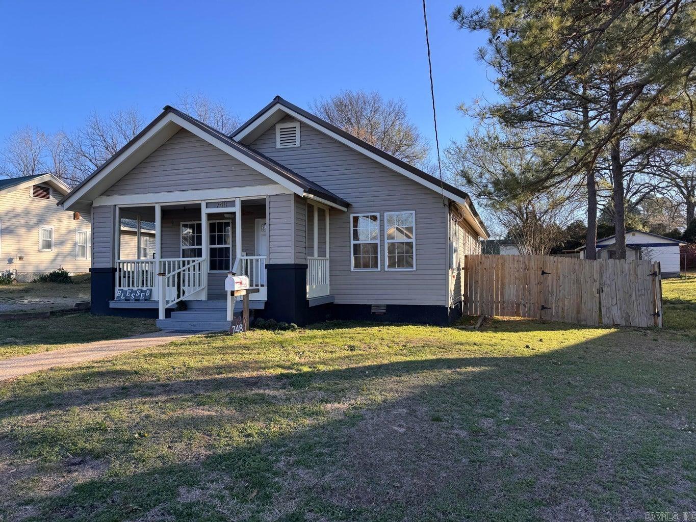 CHARLESTON - Residential