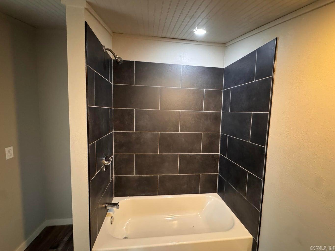 CHARLESTON - Residential