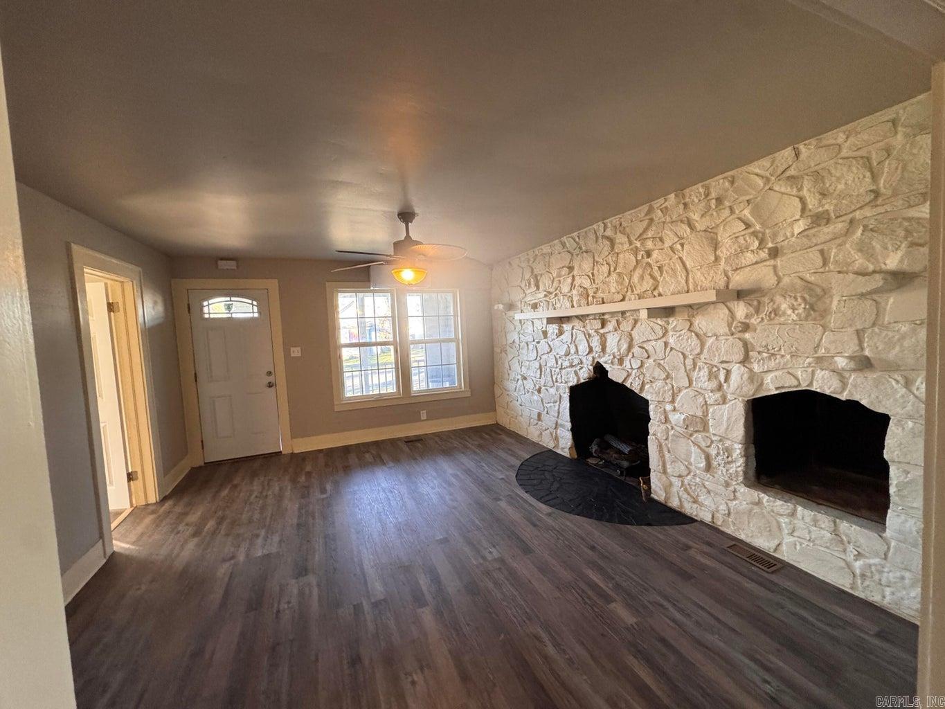 CHARLESTON - Residential