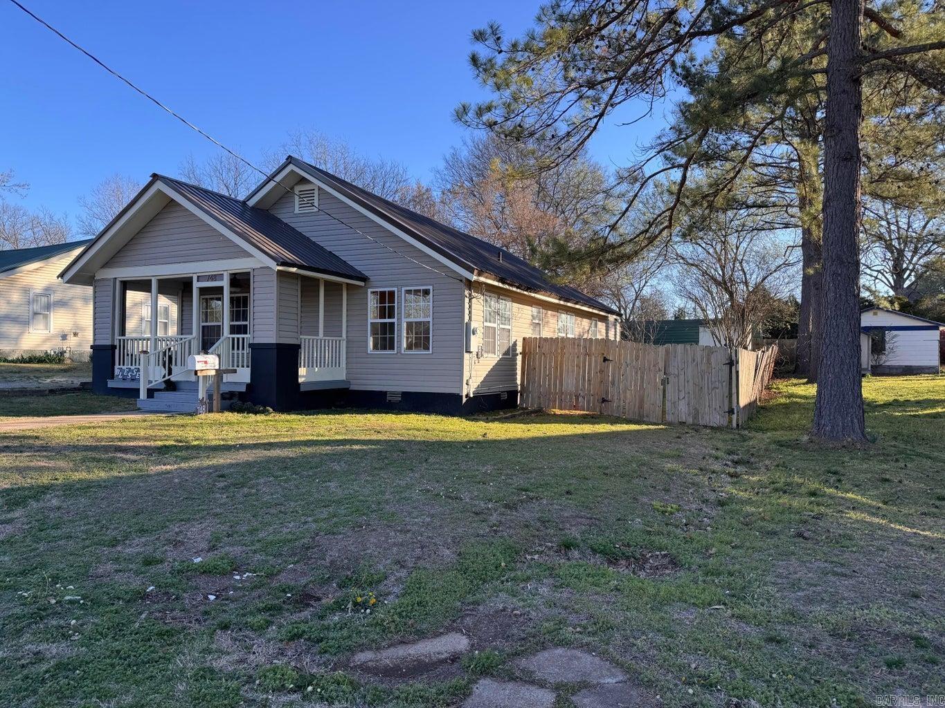 CHARLESTON - Residential