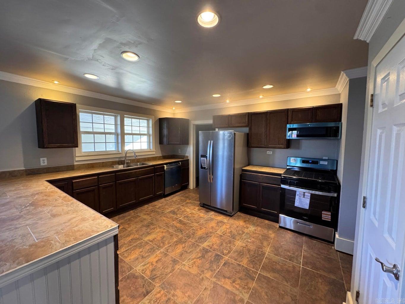 CHARLESTON - Residential